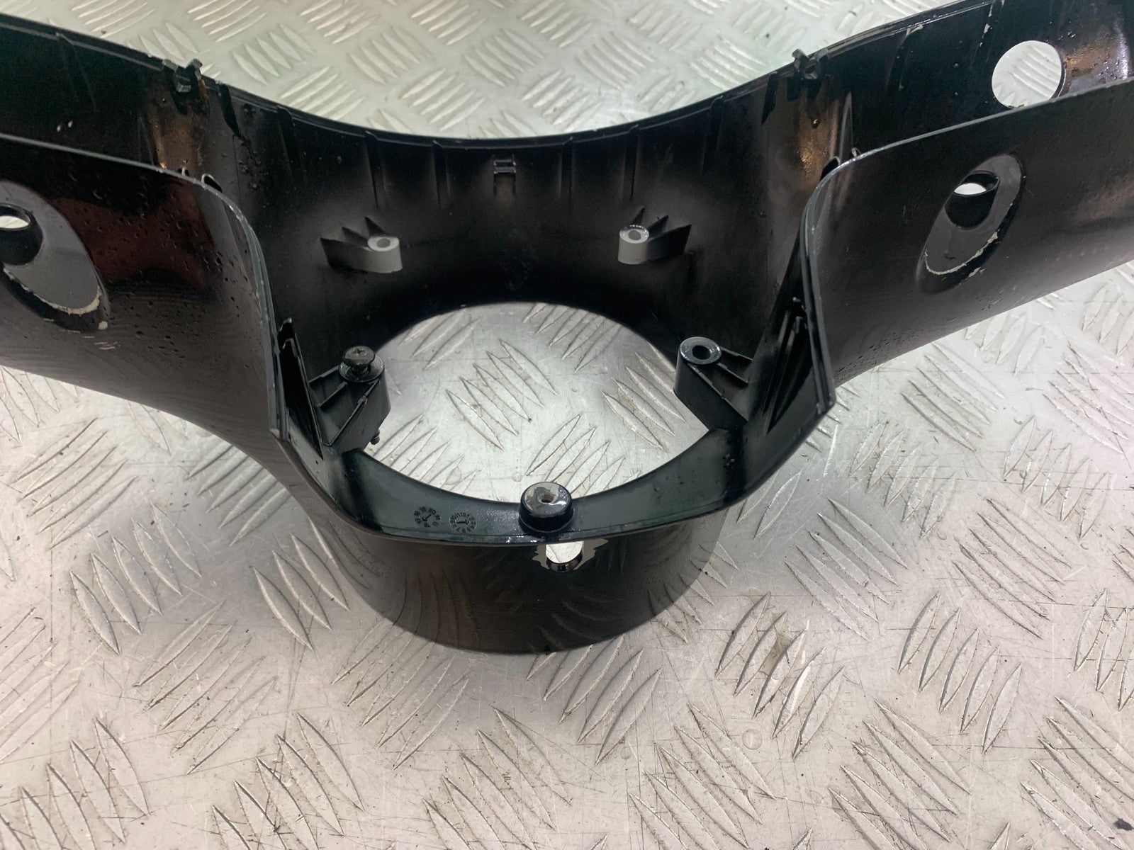 PIAGGIO VESPA GTS 125 HEADLIGHT COVER  YEAR 2009-14  (CMB1261)