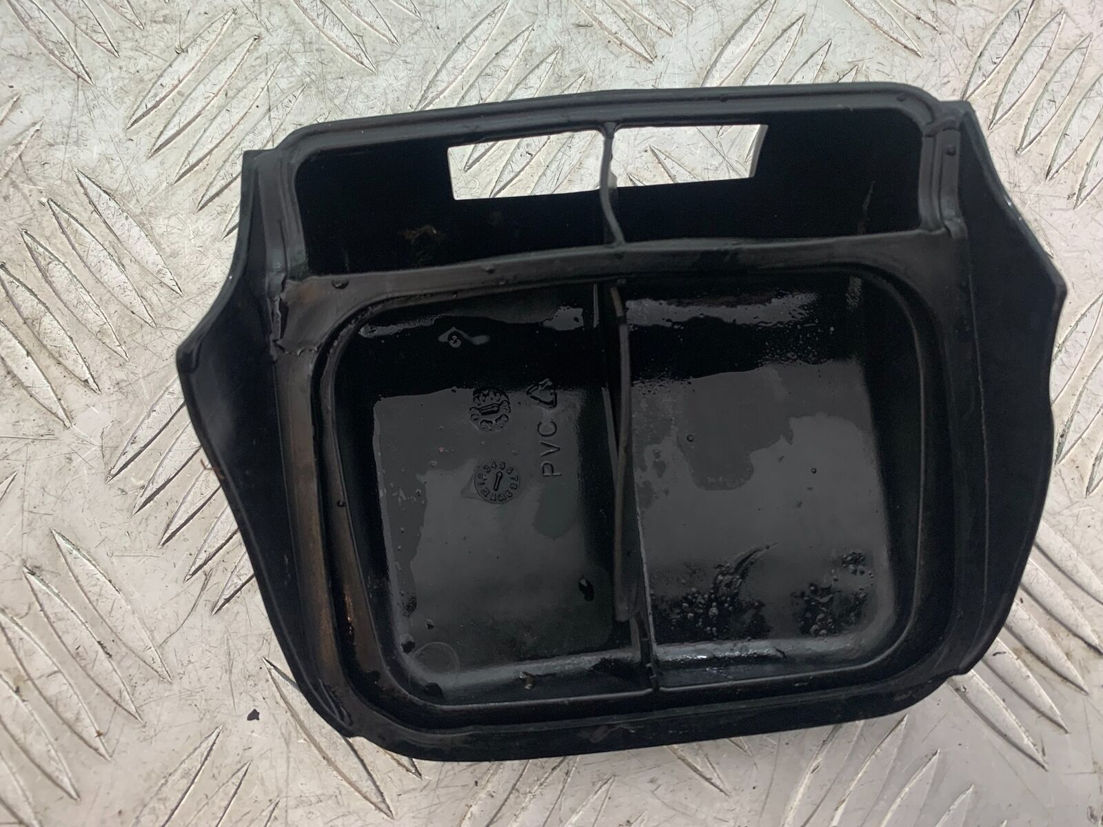 YAMAHA XT125 X XT 125 X AIRBOX COVER  2005-2011 (CMB1097)