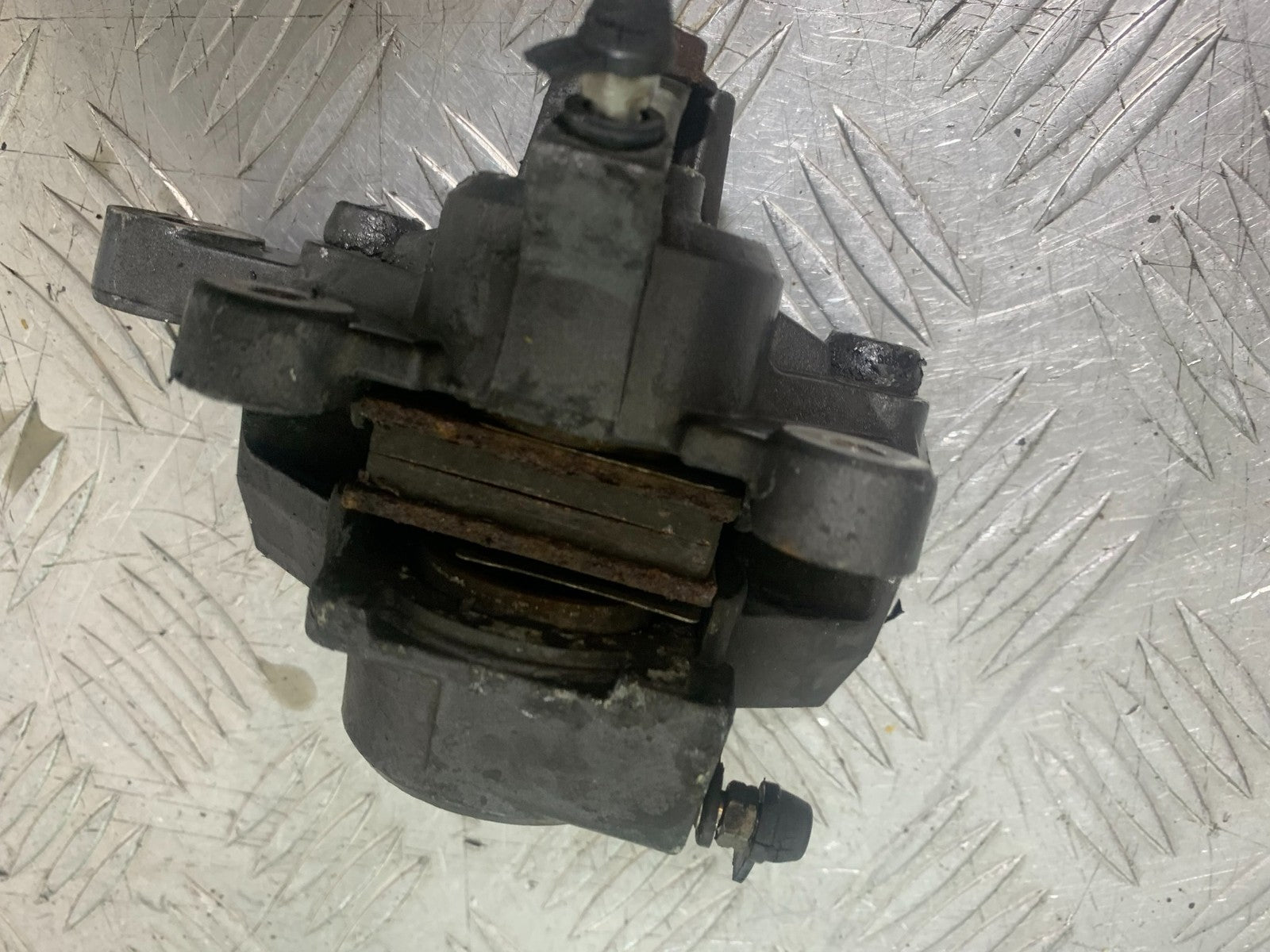 SUZUKI GSX750 INAZUMA REAR BRAKE CALIPER   YEAR 1998-2003 (CMB1308)