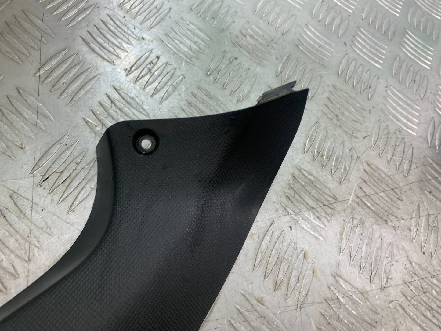 KAWASAKI ER6 F ER6F RIGHT TOP FAIRING INFILL PANEL  YEAR 2005-2008 (CMB1277)