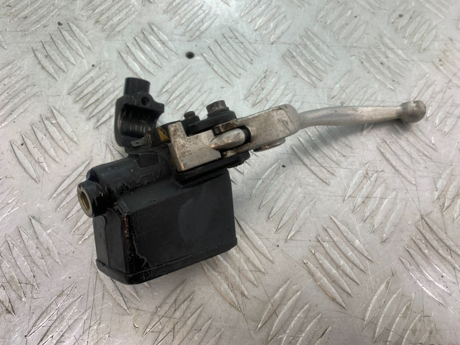 SUZUKI GS500 GS 500 FRONT BRAKE MASTER CYLINDER    YEAR 2001-2008 (CMB1254)