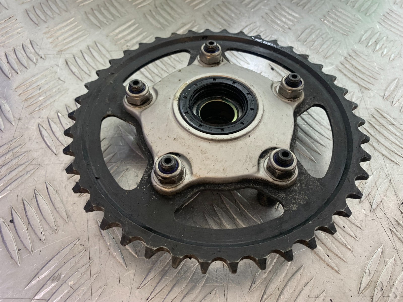 APRILIA RSV4 FACTORY REAR SPROCKET CARRIER  YEAR 2009-2012 (CMB1224)