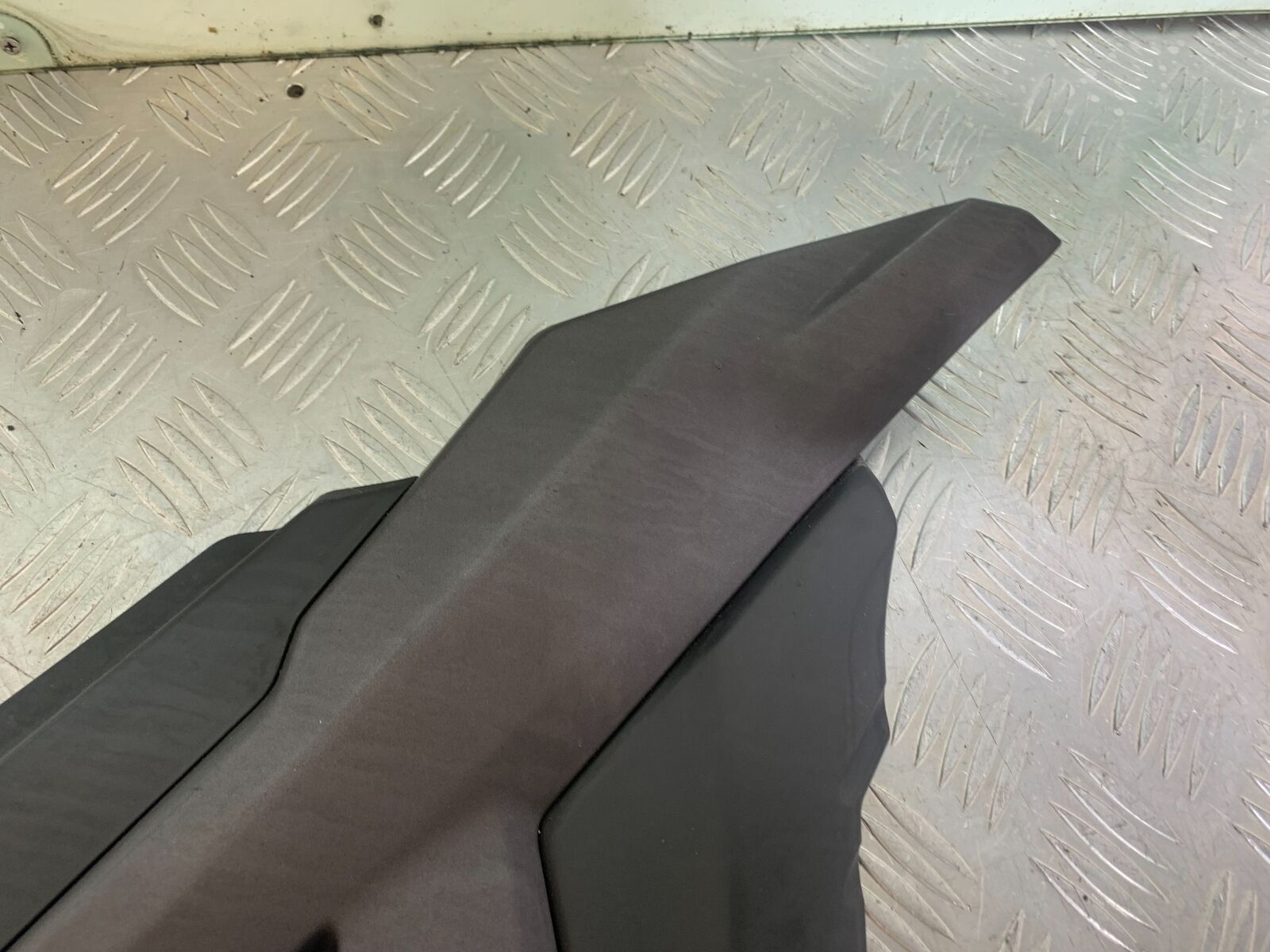 SINNIS TERRAIN 125 RIGHT SEAT PANEL YEAR 2018 (CMB1123)