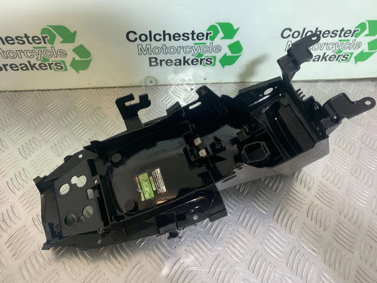 YAMAHA XJ6 XJ6-S UNDERTRAY   YEAR 2009-2015  (CMB1070)