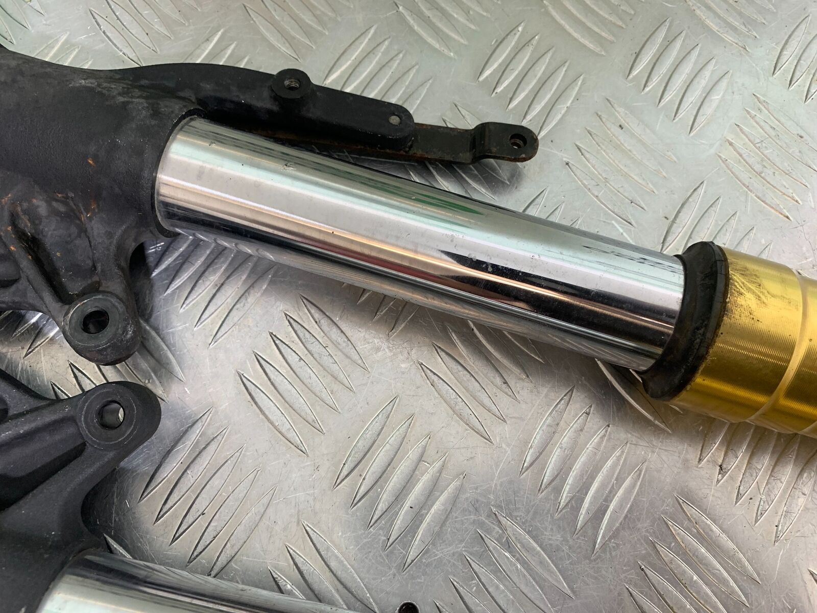 TRIUMPH TIGER 800 XC FORKS  YEAR 2011-2014 (CMB1022)