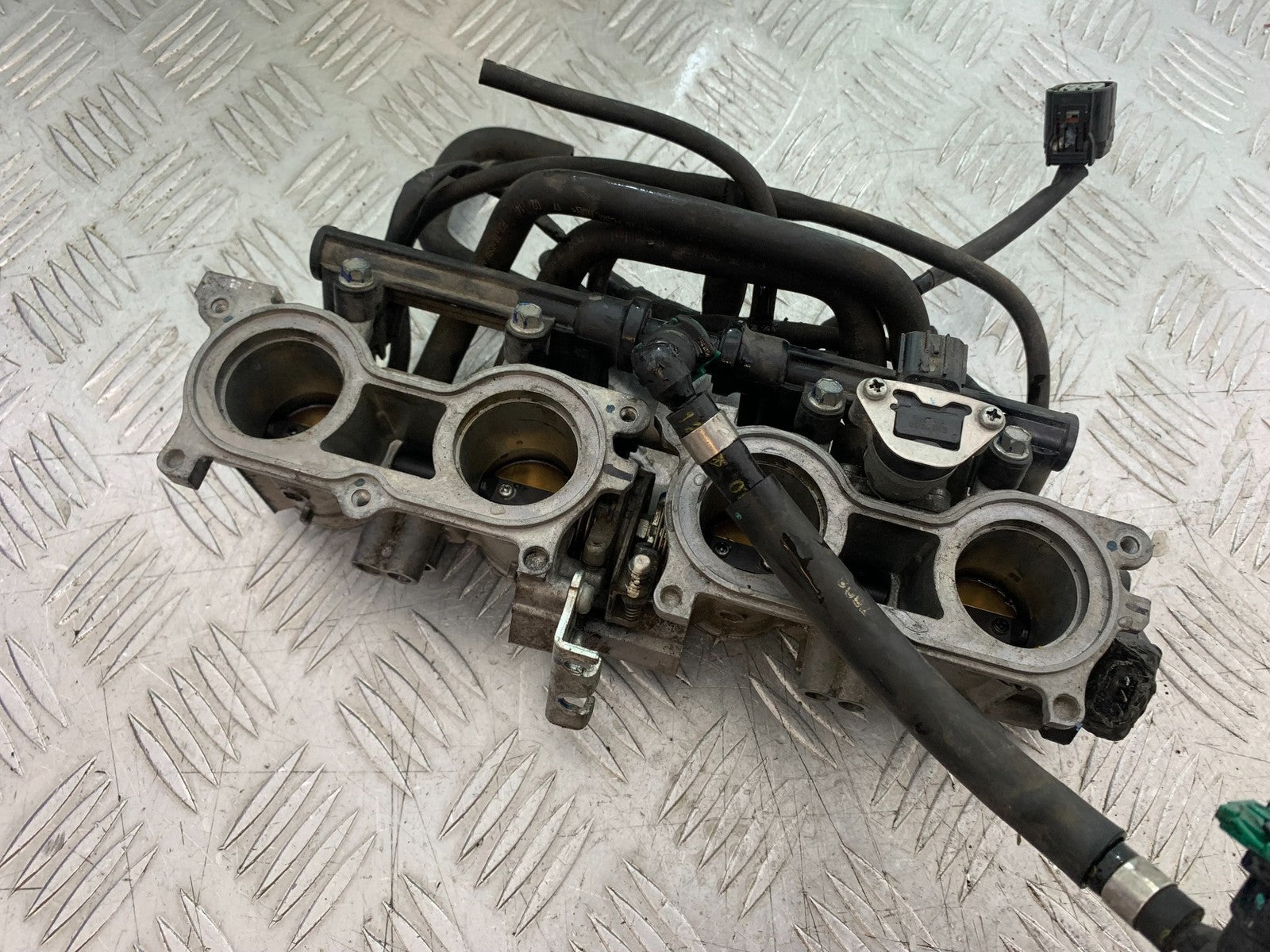 HONDA CB650F CB 650 FA-E THROTTLE BODIES  YEAR 2014-2017 (CMB1226)
