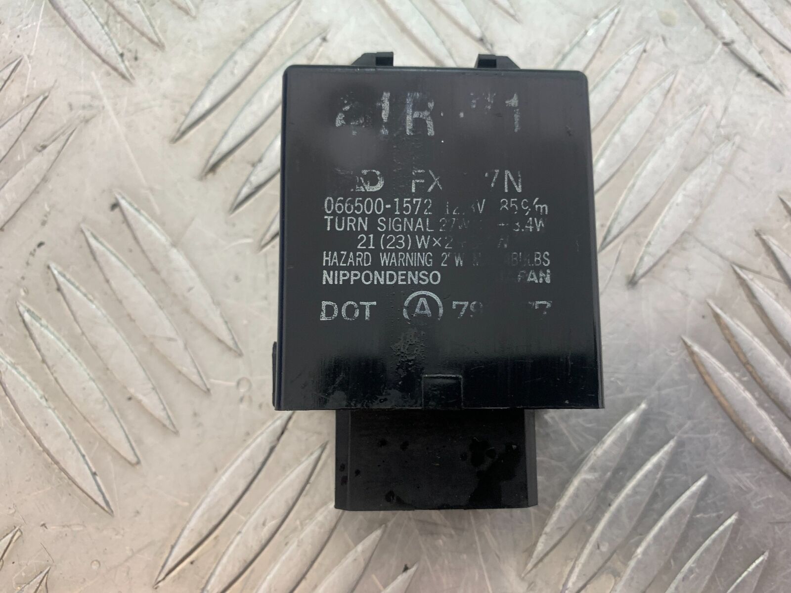 YAMAHA XV535 XV 535 VIRAGO MAIN RELAY YEAR 1994-02 (CMB1044)