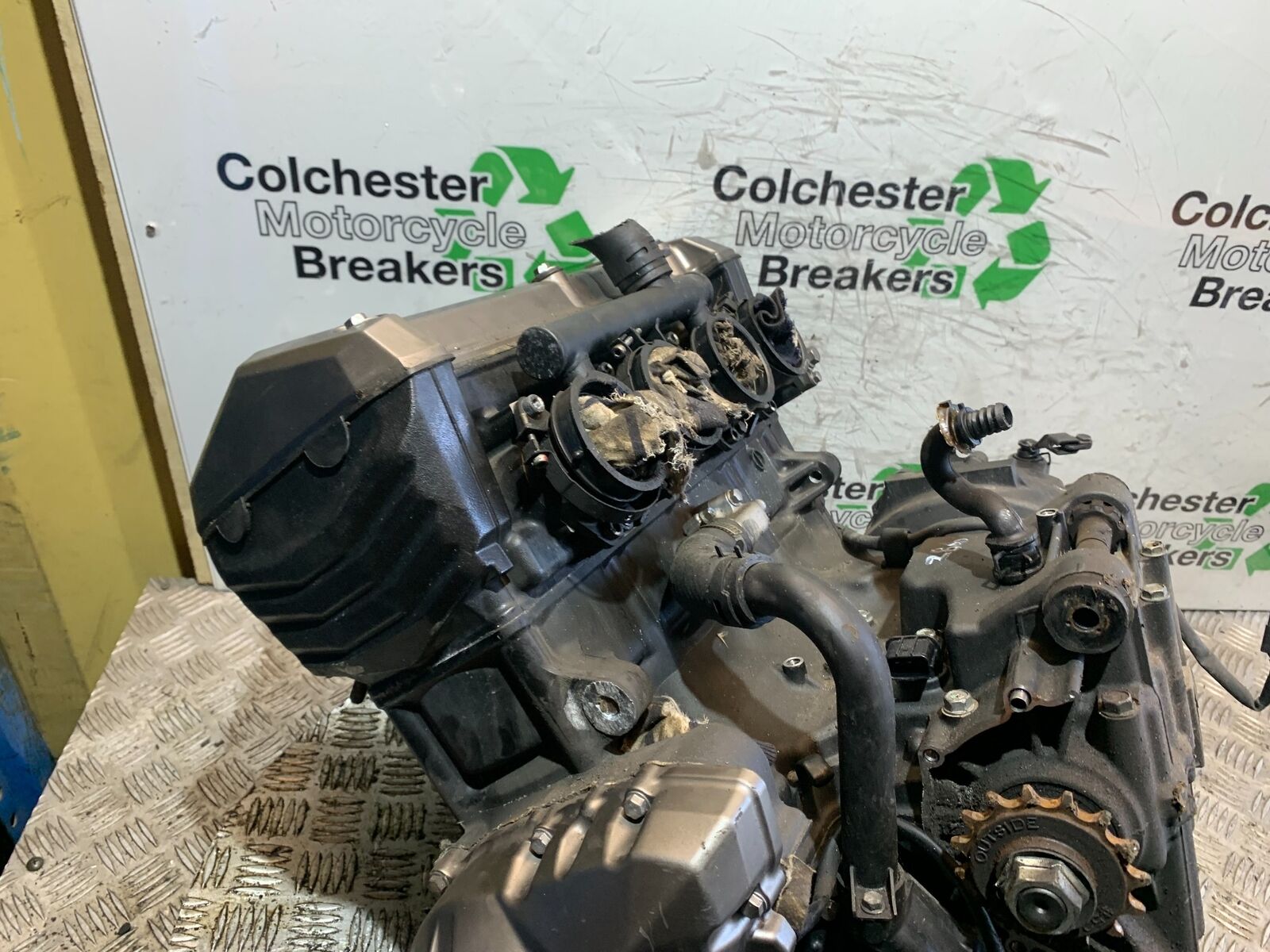 KAWASAKI Z800 Z 800 ENGINE YEAR 2013-2017 (STOCK 925)