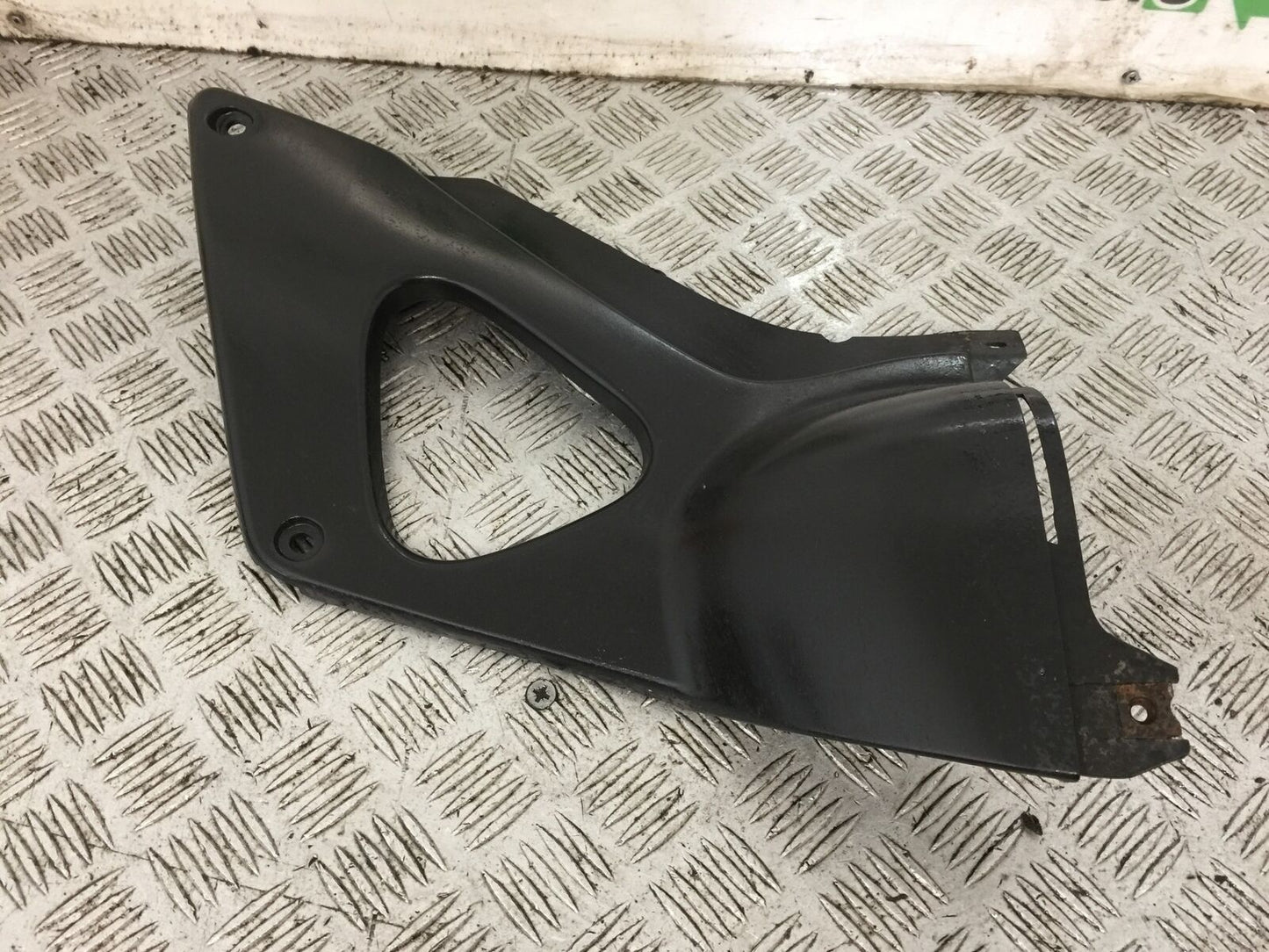 HONDA XL1000 VARADERO LEFT SEAT PANEL  YEAR 2004 (STOCK 764)