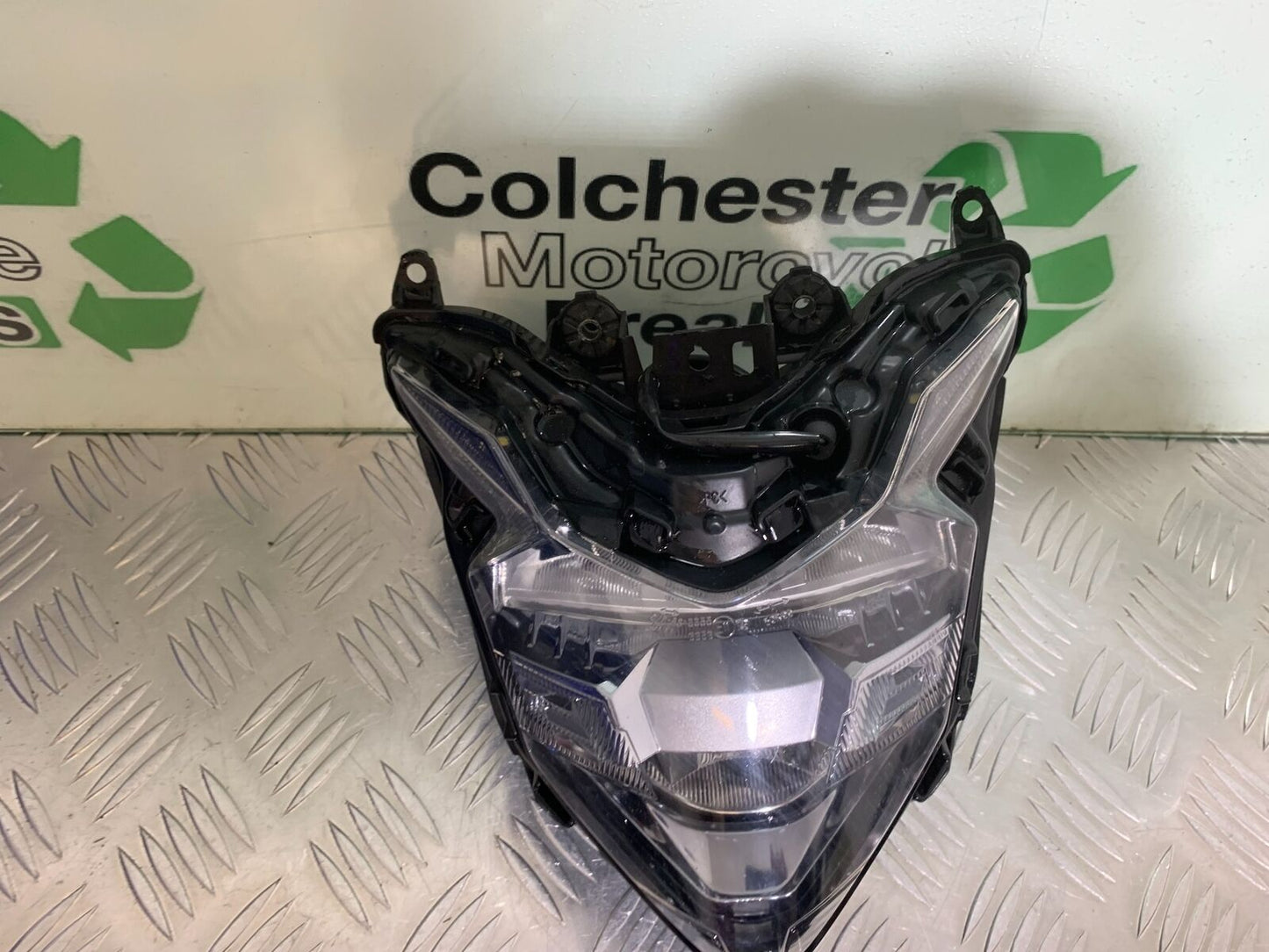 HONDA CBR650 F CBR 650F HEADLIGHT YEAR 2014-2017  (STOCK 998)