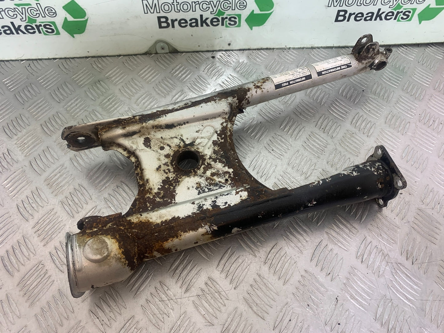 YAMAHA XV535 XV 535 VIRAGO SWINGARM YEAR 1994-02 (CMB1162)