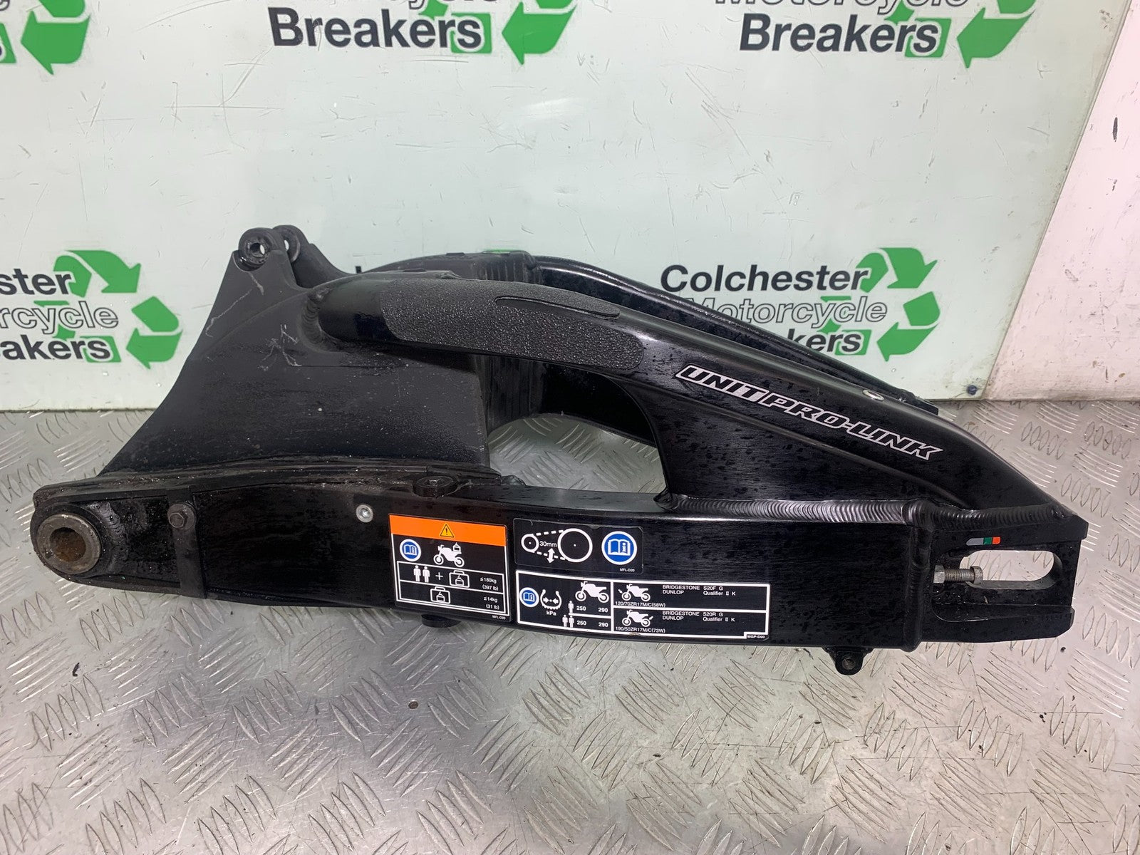 HONDA CBR1000 rr FIREBLADE SWINGARM  YEAR 2012-2016 (CMB1198)
