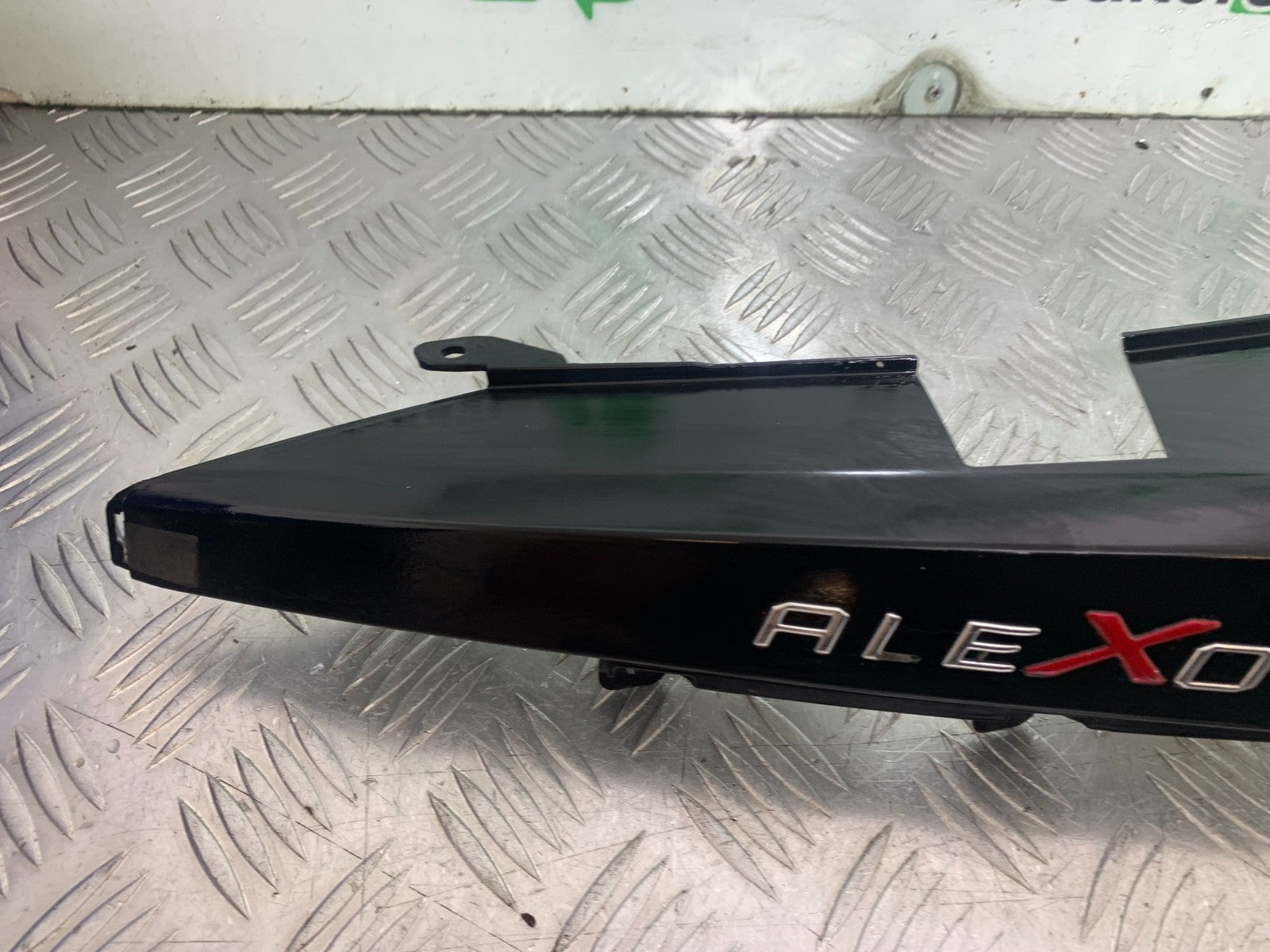 NECO ALEXONE 125 RIGHT SEAT PANEL  YEAR 2016-2022  (CMB1273)