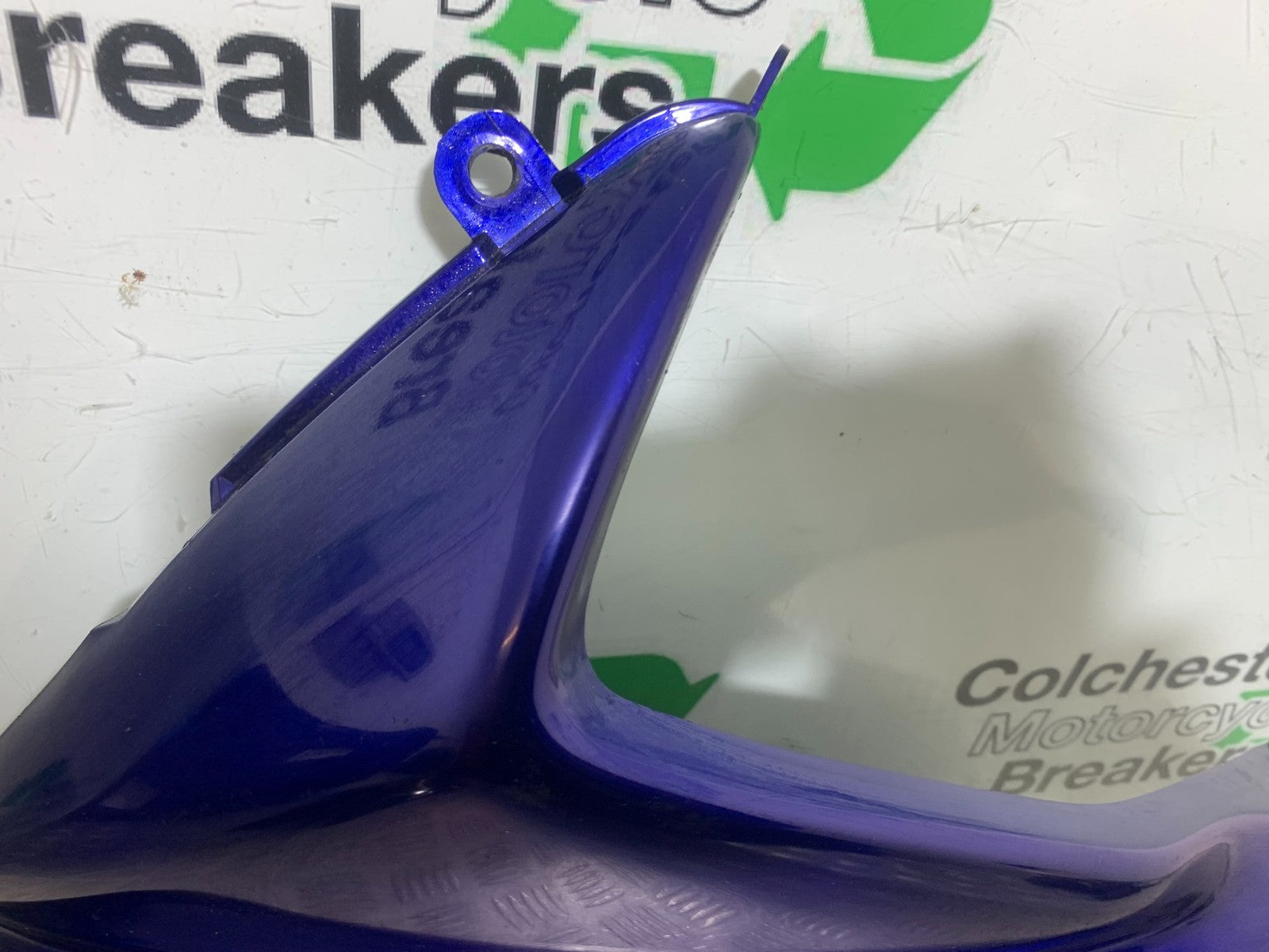 SUZUKI GSF600 GSF 600 BANDIT LEFT FAIRING PANEL  2000-2004 (CMB1269)
