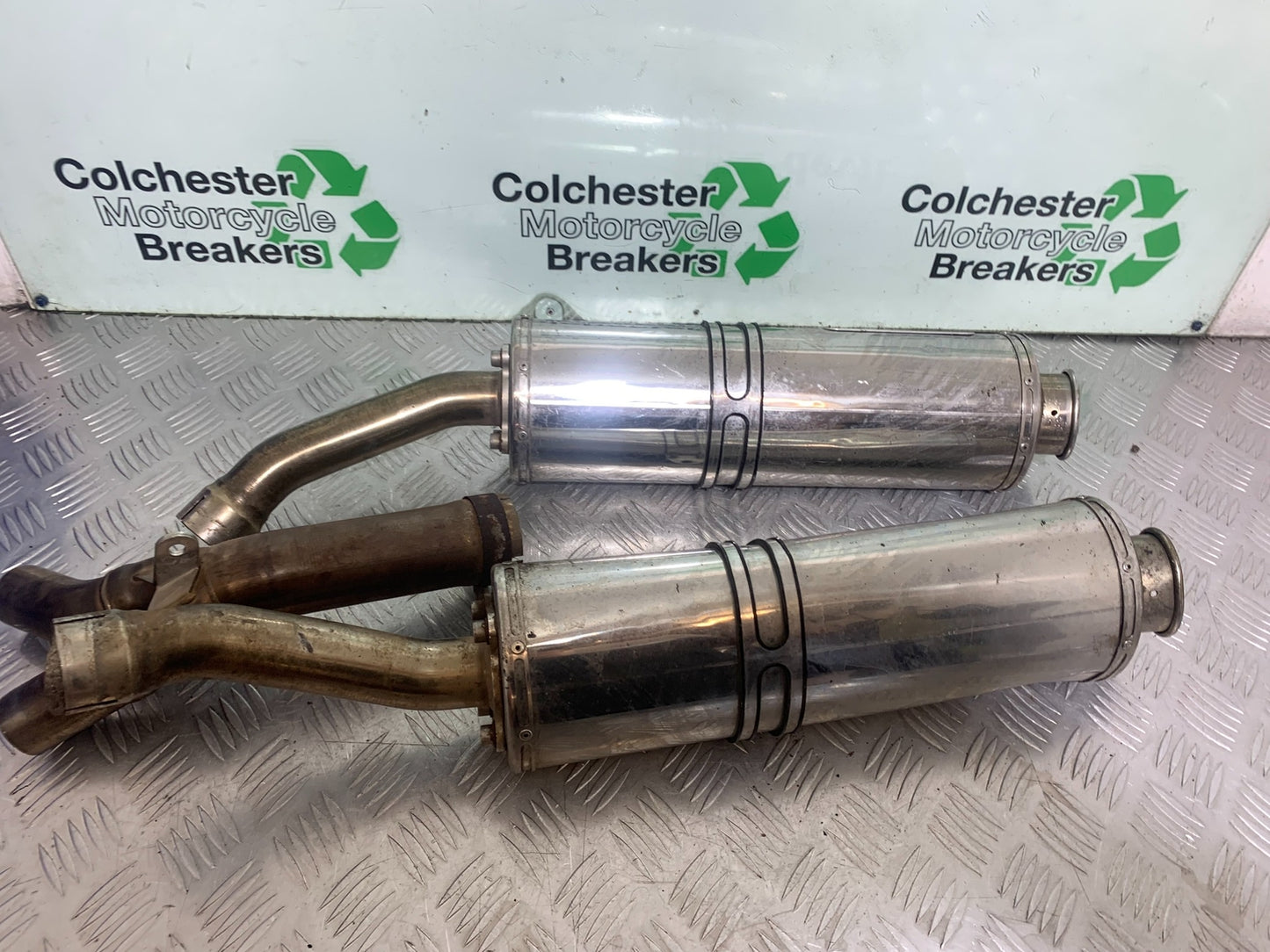YAMAHA YZF R1 DEVIL SILENCERS AND LINK PIPE  YEAR 2004-2006 (CMB1155)