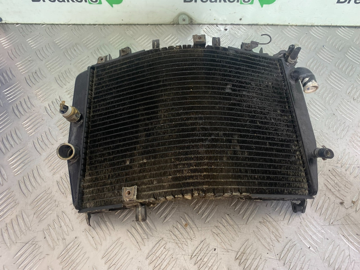 KAWASAKI ZX9R ZX9 E1 RADIATOR    YEAR 2000-01 (CMB1171)