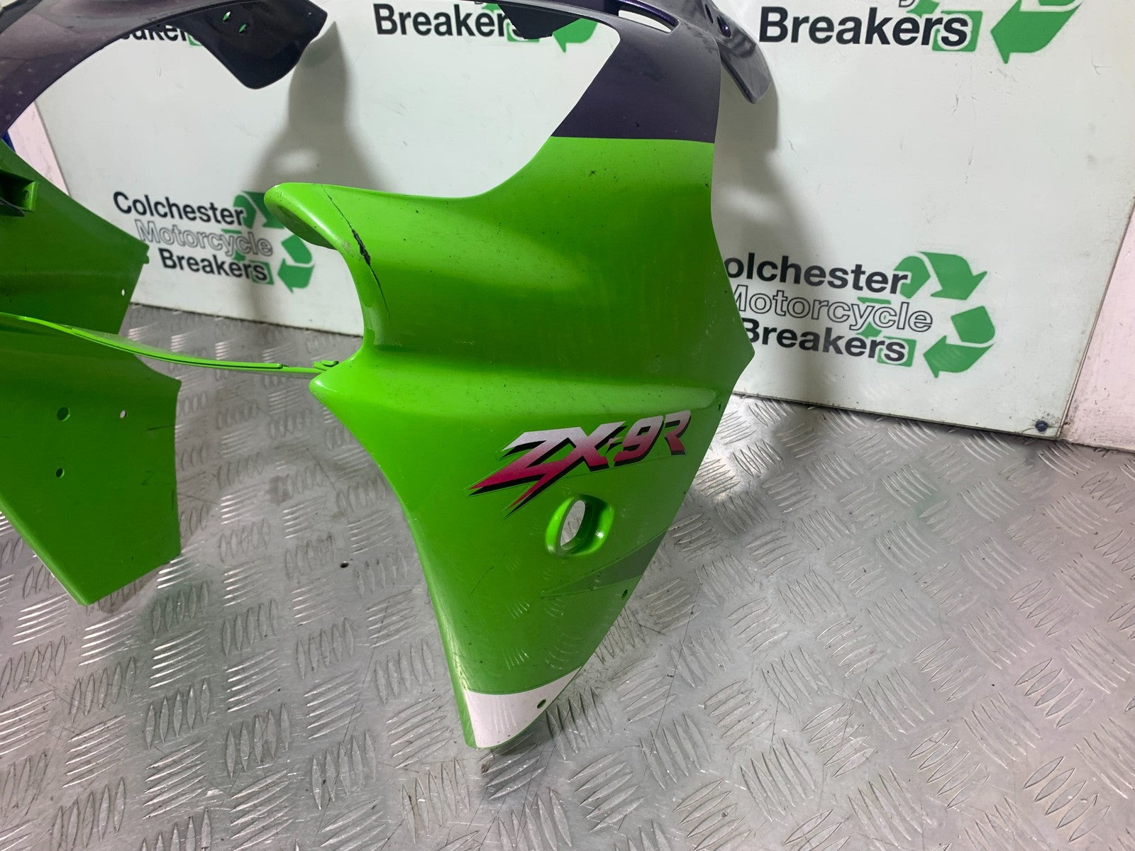 KAWASAKI ZX9R ZX9 E1 TOP FAIRING   YEAR 2000-01 (CMB1171)