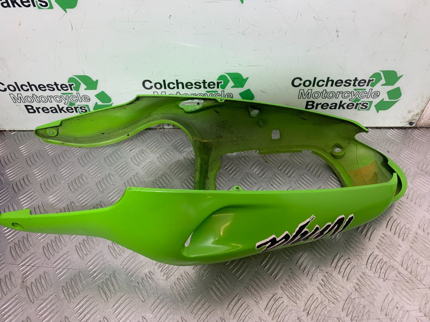 KAWASAKI ZX9R ZX9 R TAIL PIECE  YEAR 1998-1999 (CMB1329)