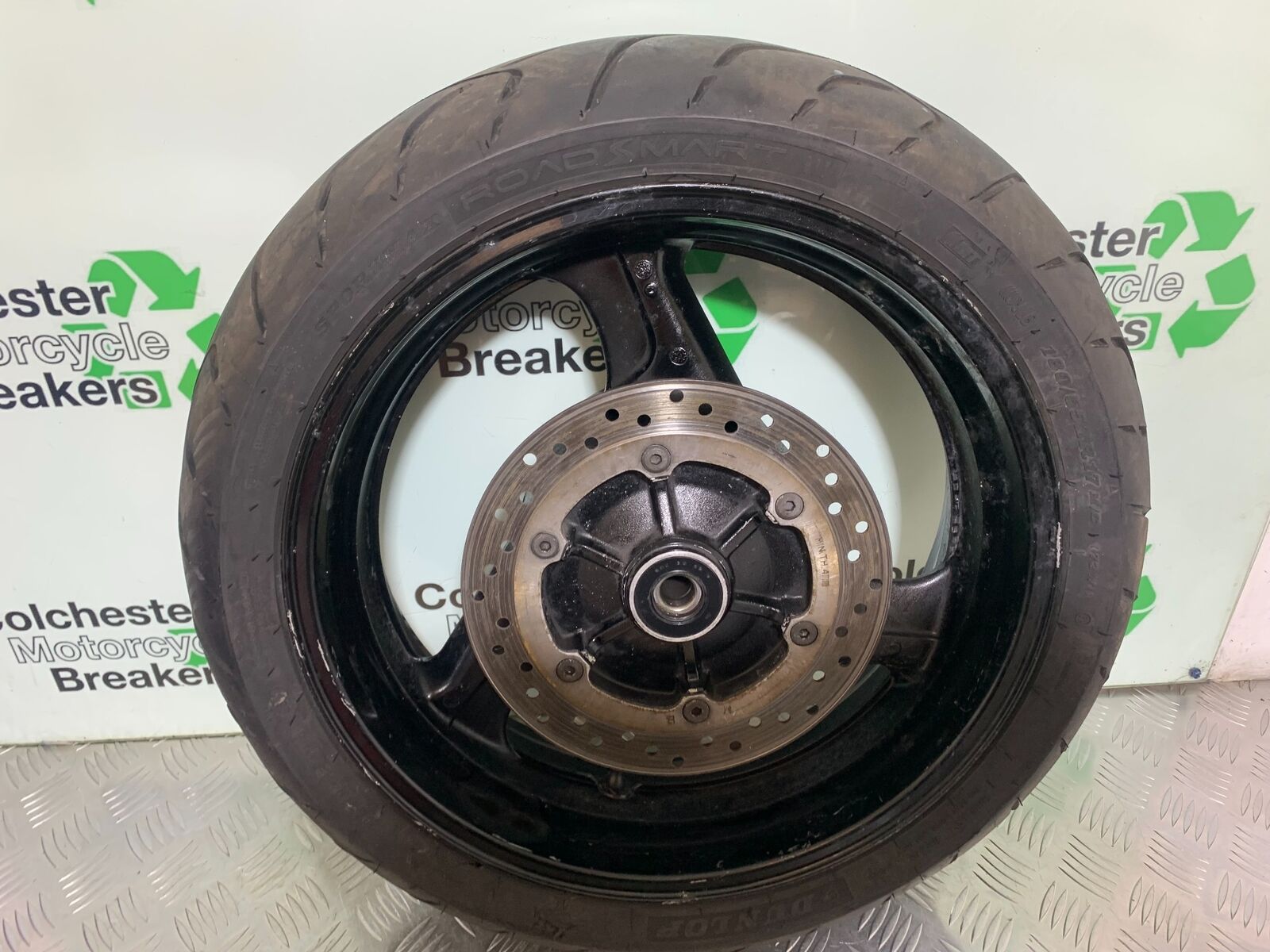 HONDA CBR1100 BLACKBIRD REAR WHEEL  YEAR 1996-1998 (CMB1017)