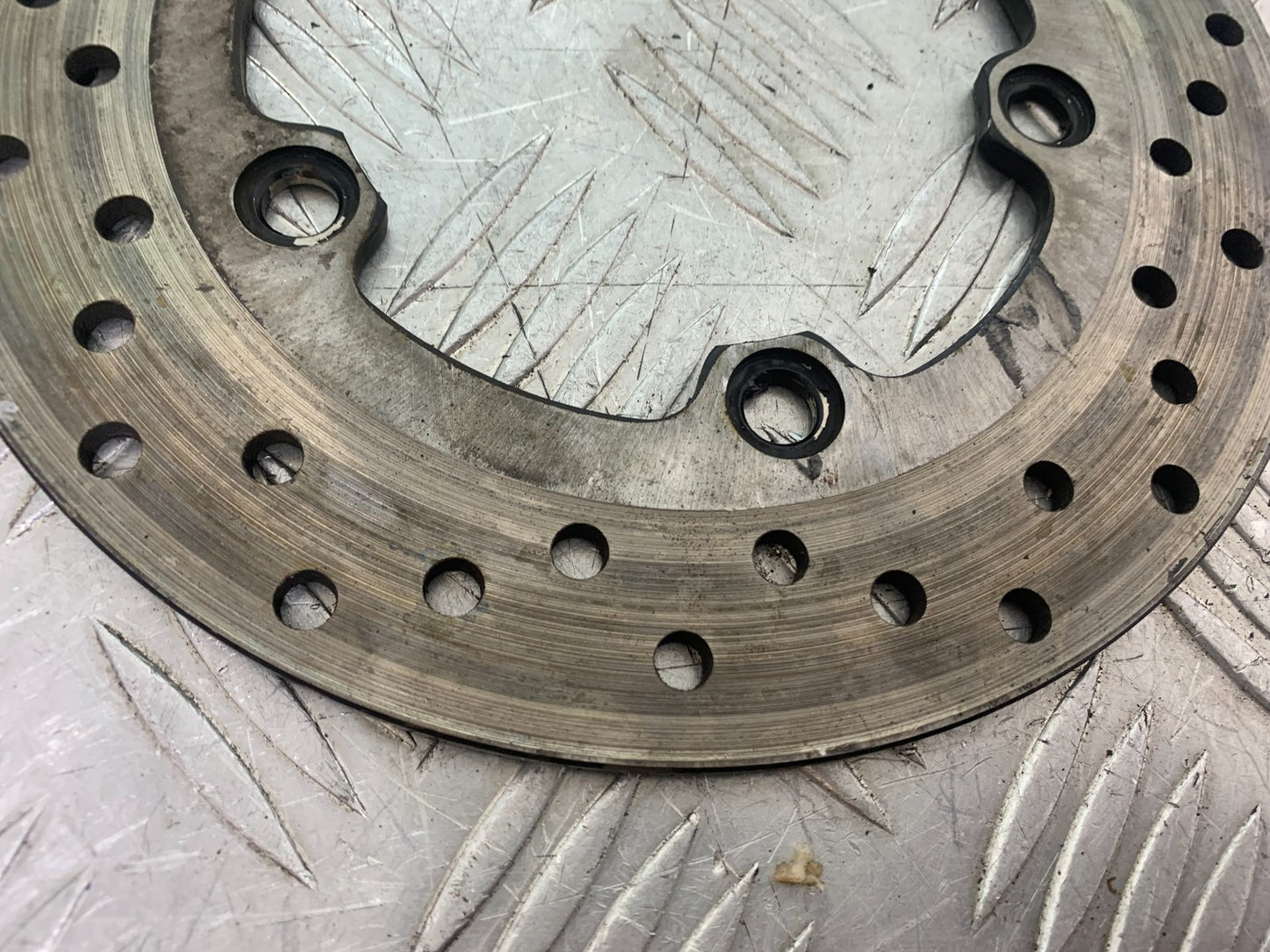 YAMAHA YZF R1 14 B BIG BANG REAR BRAKE DISC    2009-14 (CMB1175)