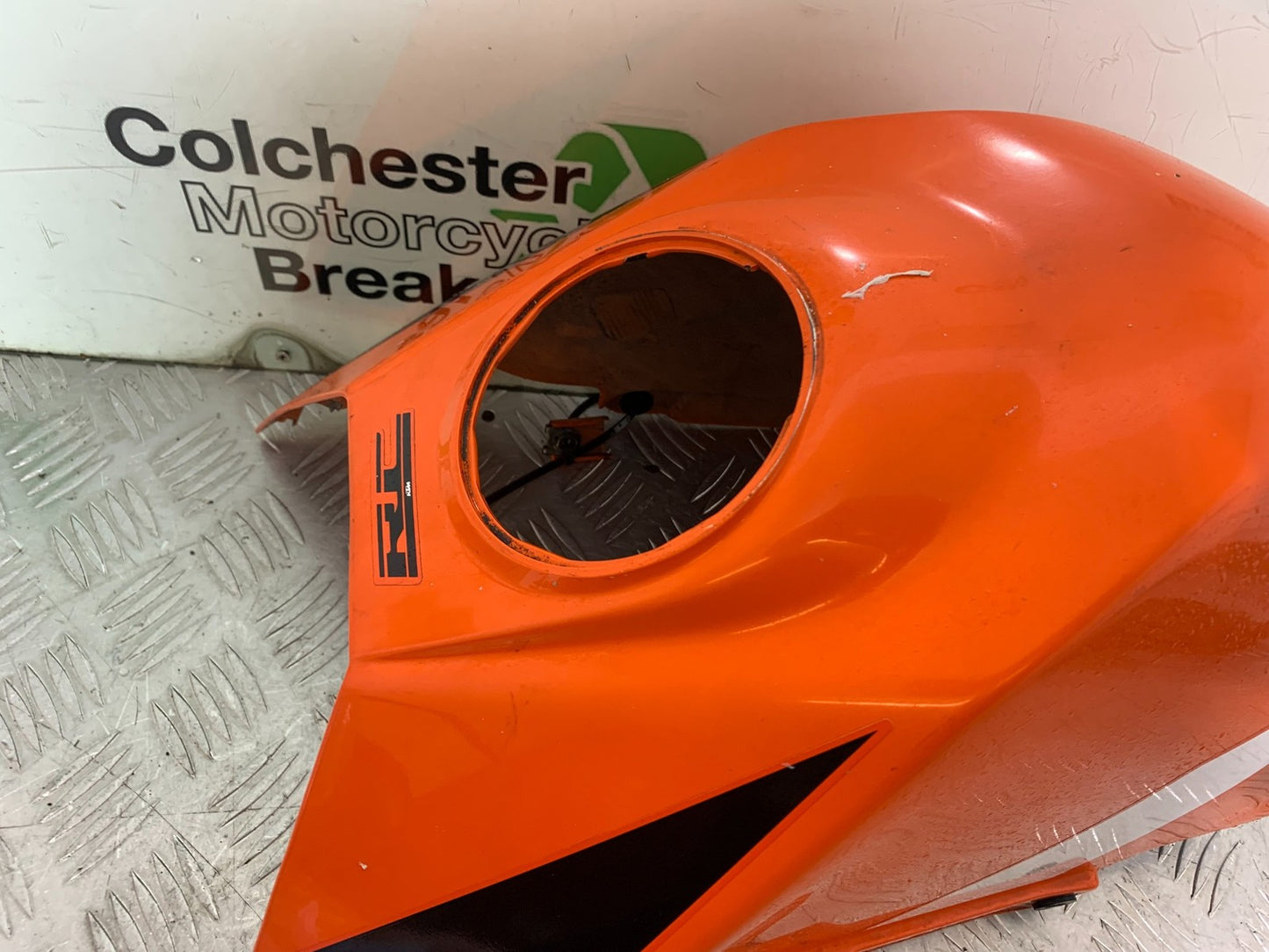 KTM RC125 RC 125 PETROL TANK COVER  YEAR 2017-2022 (CMB 1244)