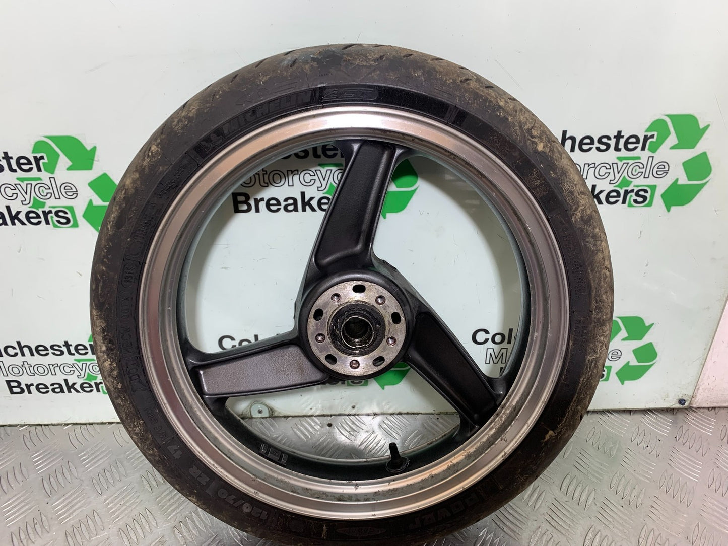 KAWASAKI ZZR1100 D FRONT WHEEL  YEAR 1993-2001 (CMB1189)