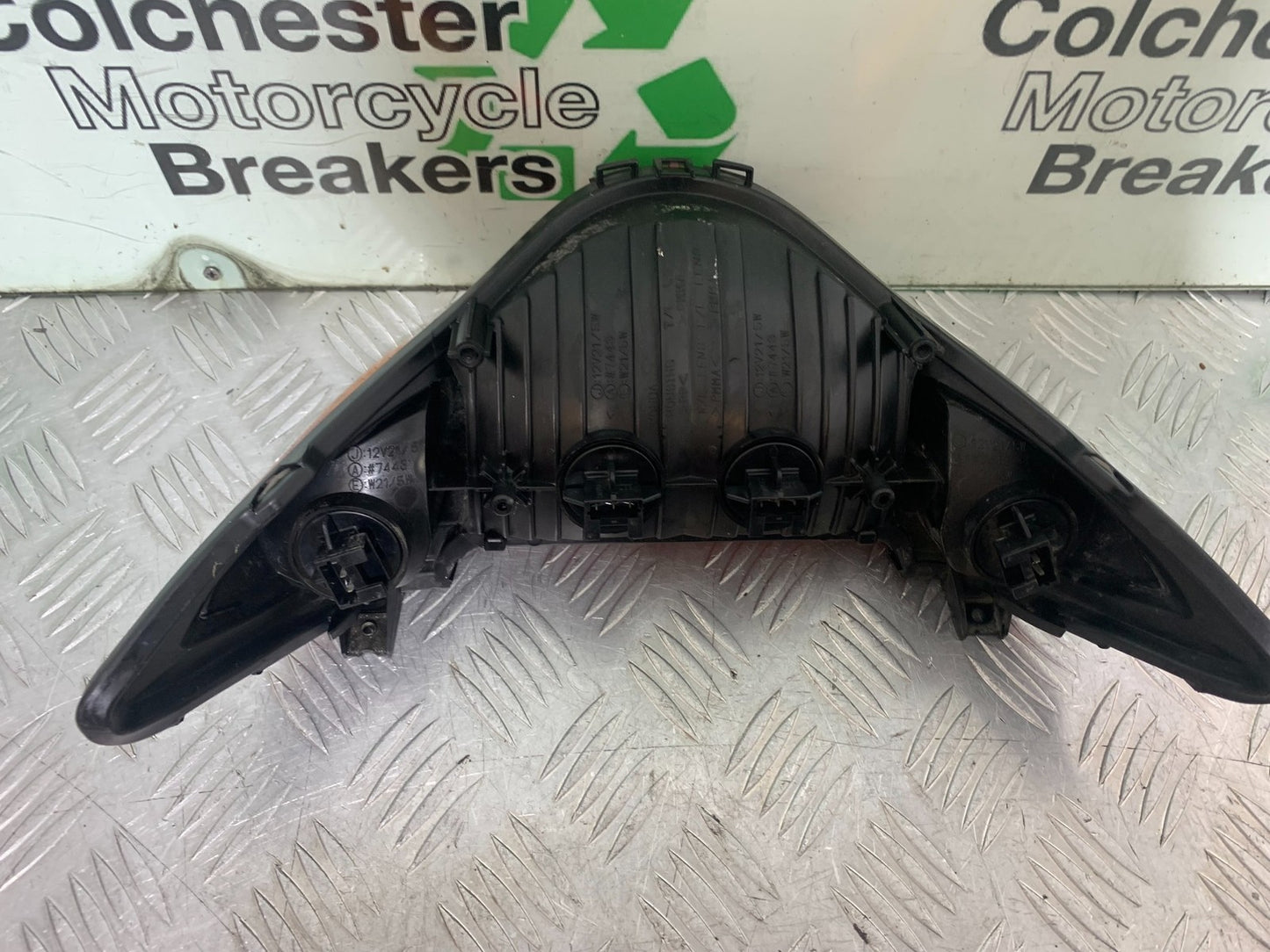 HONDA VFR800 PRE V-TEC REAR LIGHT  YEAR 1998-2001 (CMB1233)