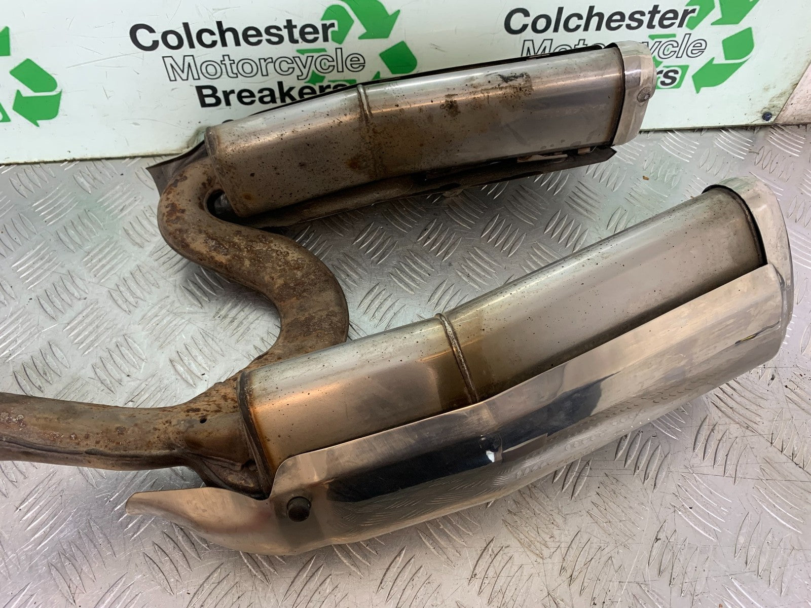 HONDA VFR800 VFR 800 V-TEC SILENCERS  YEAR 2002 -09 (CMB1296)