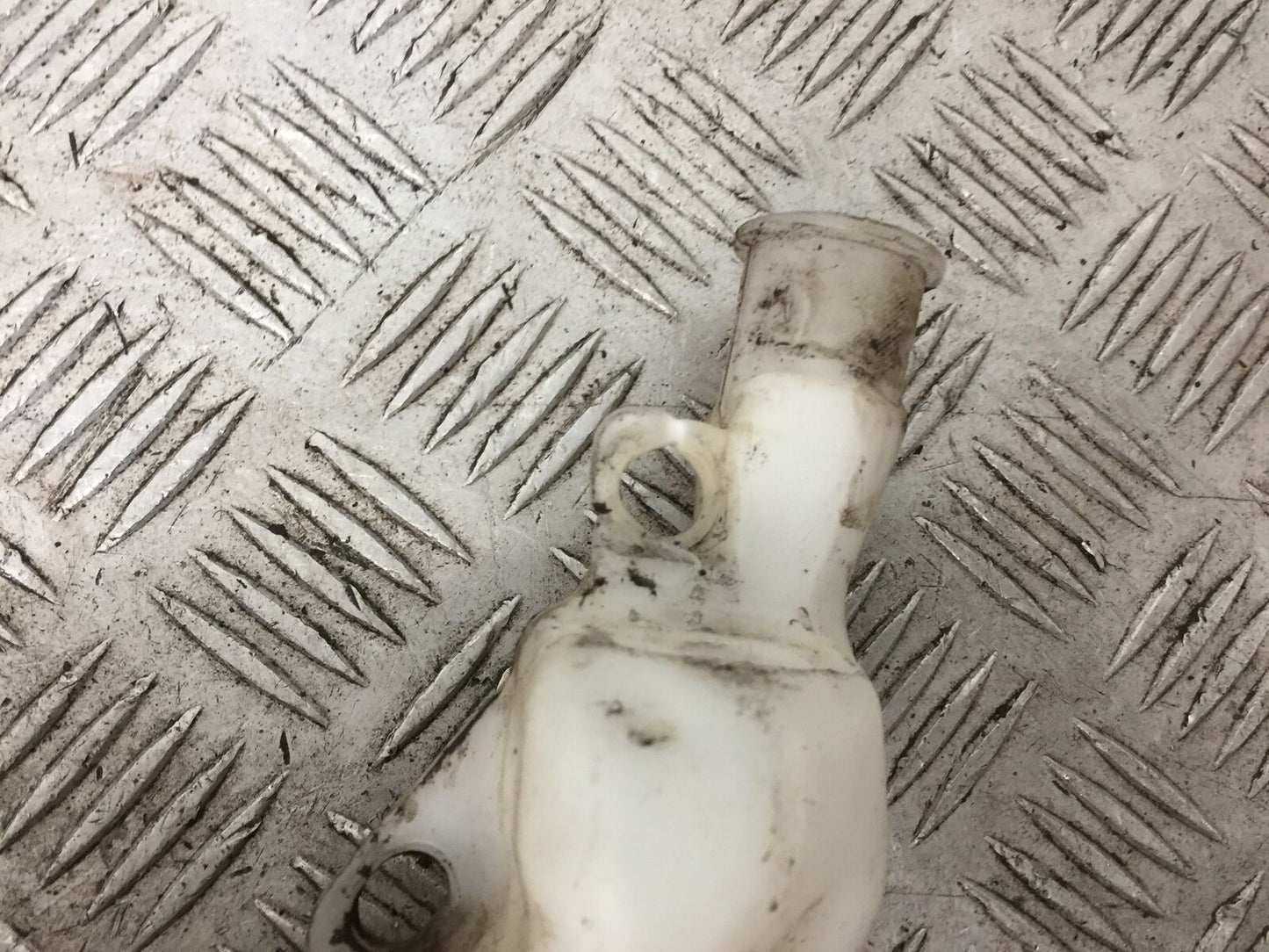 YAMAHA MT09 MT-09 COOLANT BOTTLE  YEAR 2018 (STOCK 906)