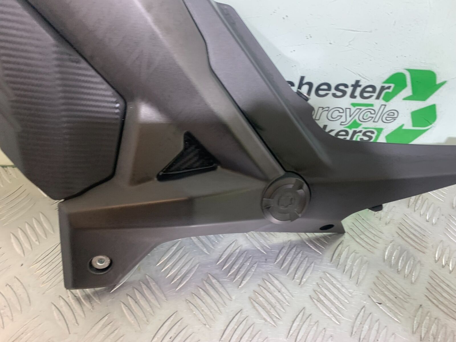 SINNIS TERRAIN 125 LEFT FRAME PANEL  YEAR 2024 (CMB1072)