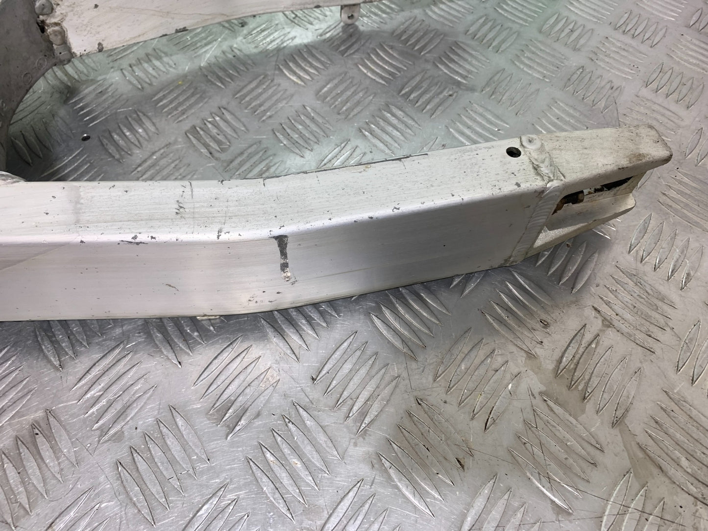 SUZUKI GSF1200  GSF 1200 BANDIT SWINGARM  YEAR 1997-2000 (CMB1149)