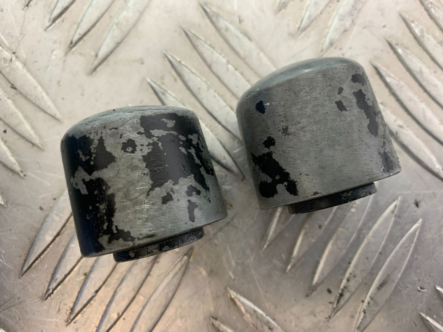 KAWASAKI Z750 ZR750 ZR-7S BAR END WEIGHTS   YEAR 1999-05 (CMB1135)