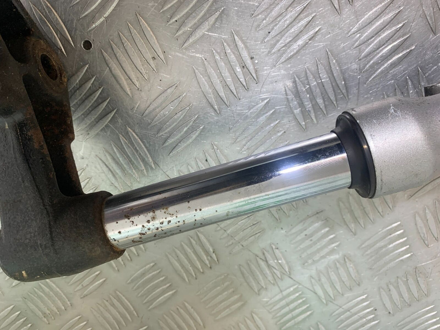 SUZUKI AN 200 UN 200 BURGMAN FORKS  YEAR 2007-09 (CMB1128)