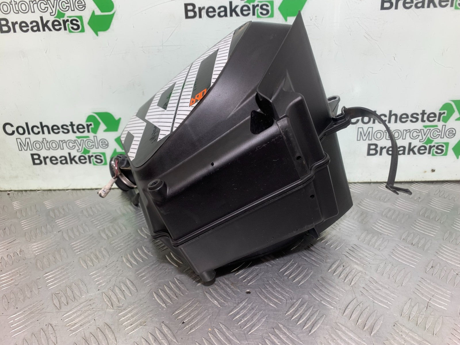 KTM 690 DUKE R LC4 AIRBOX AIR BOX YEAR 2012-2015  (CMB1180)