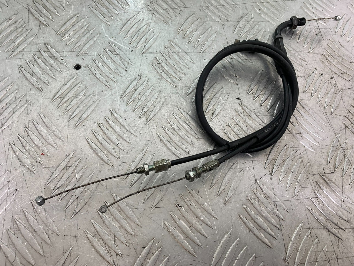 HONDA CBR1000 rr FIREBLADE THROTTLE CABLES  2008-2011 (CMB1253)