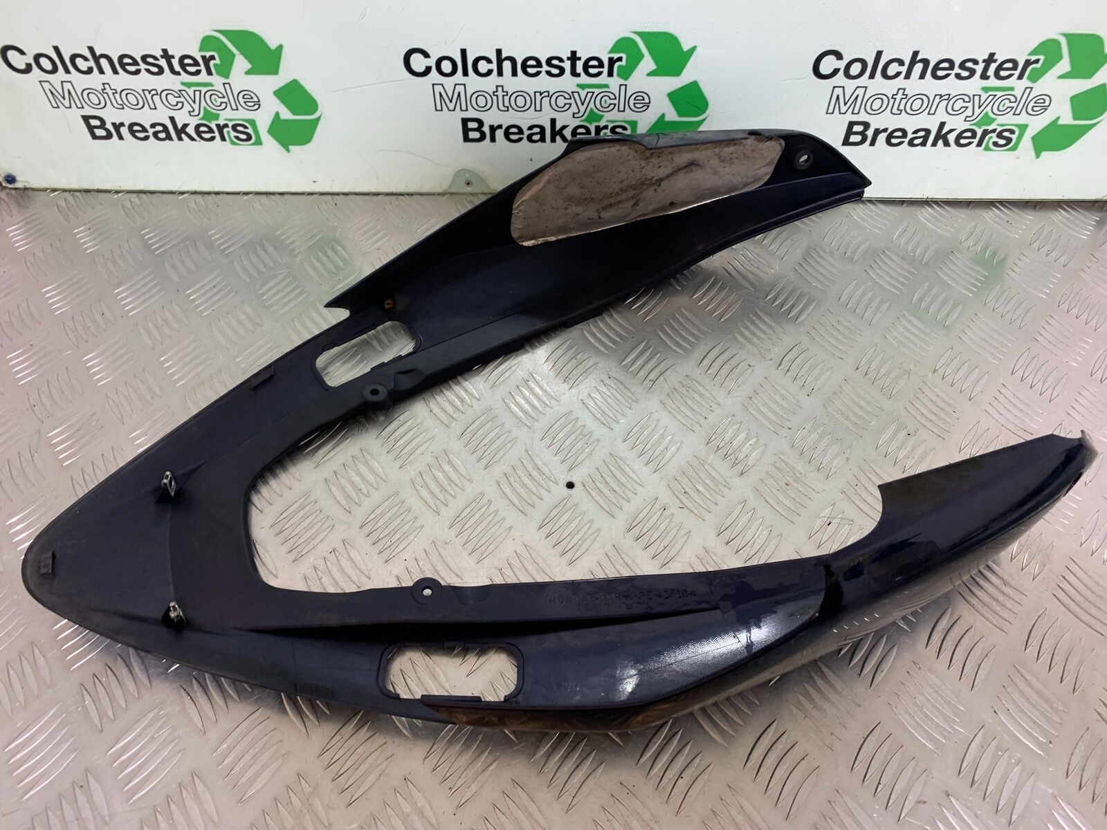 HONDA VFR800 VFR 800 V-TEC TAIL PIECE   YEAR 2002 -09 (CMB1012)