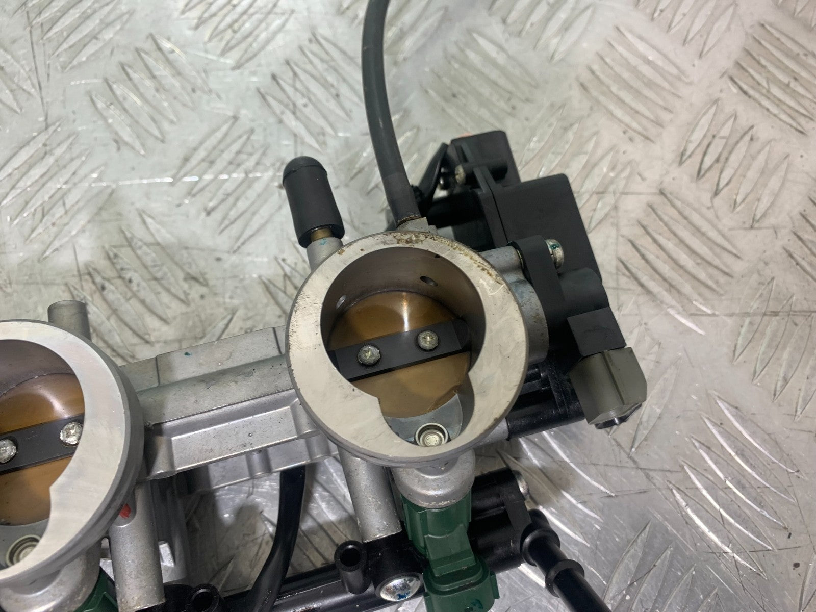 KAWASAKI ER6 N THROTTLE BODIES YEAR 2012-2017 (CMB1324)