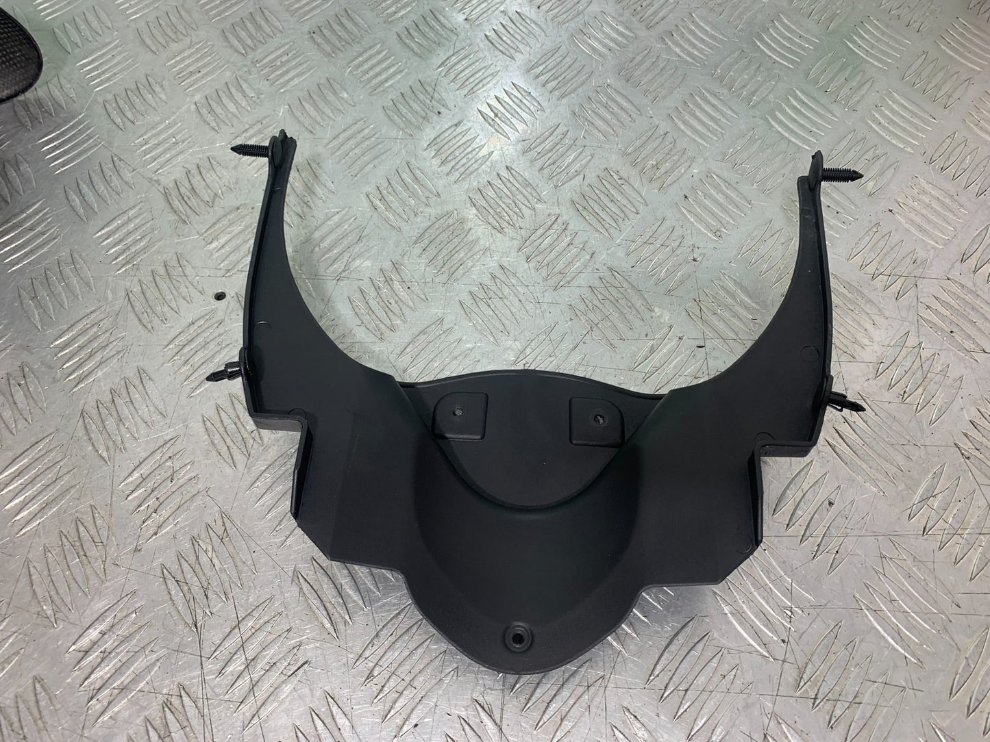 DUCATI 1198 S LOWER TOP FAIRING INFILL PANEL  YEAR 2009-2011 (CMB1219)