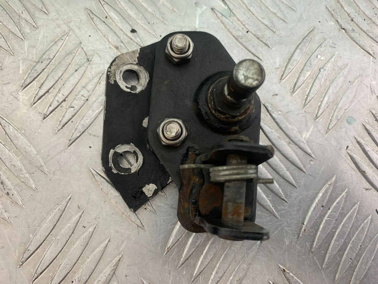 SUZUKI DL 650 V-STROM FRONT LEFT HANGER YEAR 2020 (CMB1117)