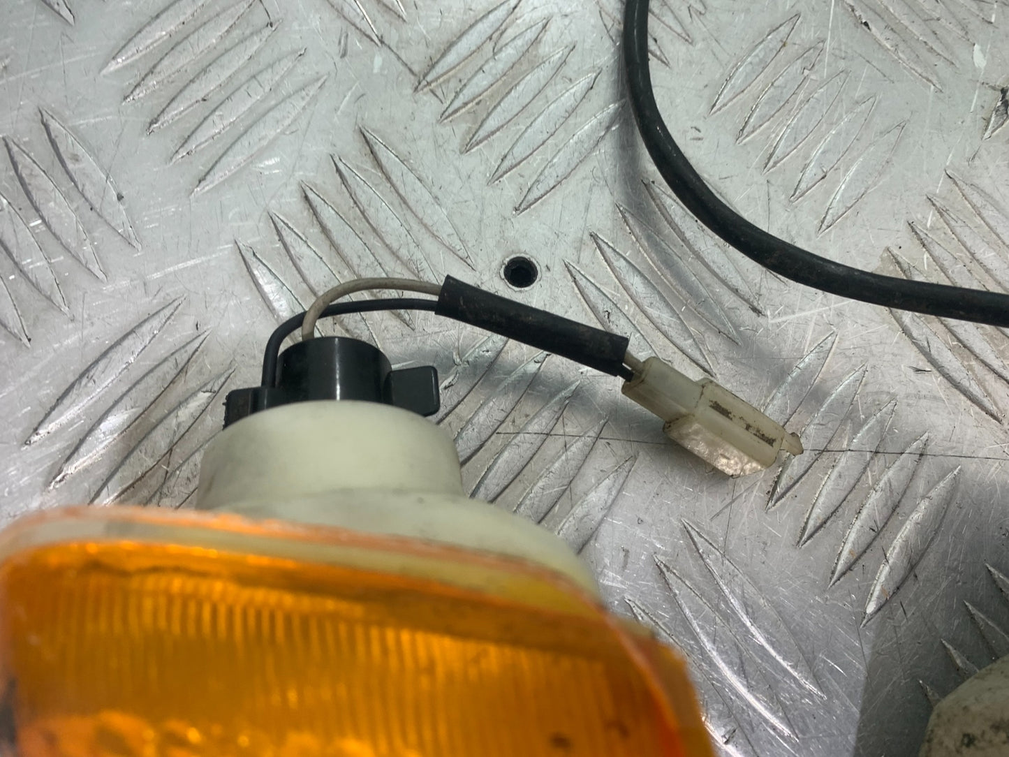KAWASAKI ZZR1100 D REAR INDICATORS   YEAR 1993-2001 (CMB1164)