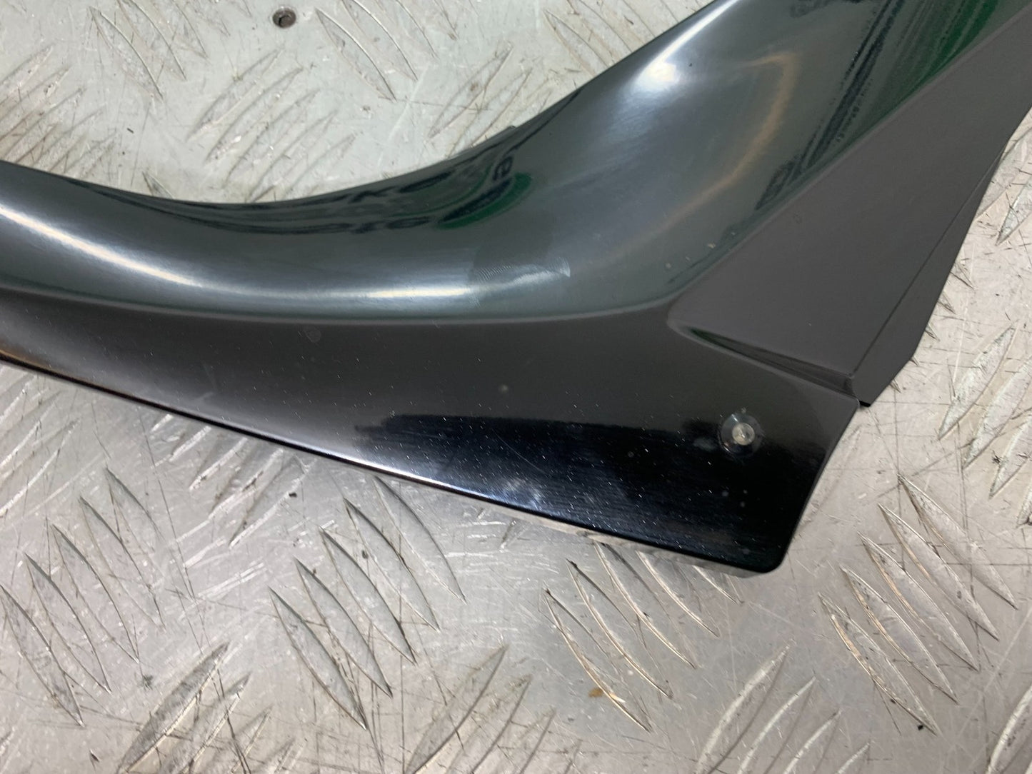 KAWASAKI ZX10R ZX10 R RIGHT SEAT PANEL    2008-2010 (CMB1301)