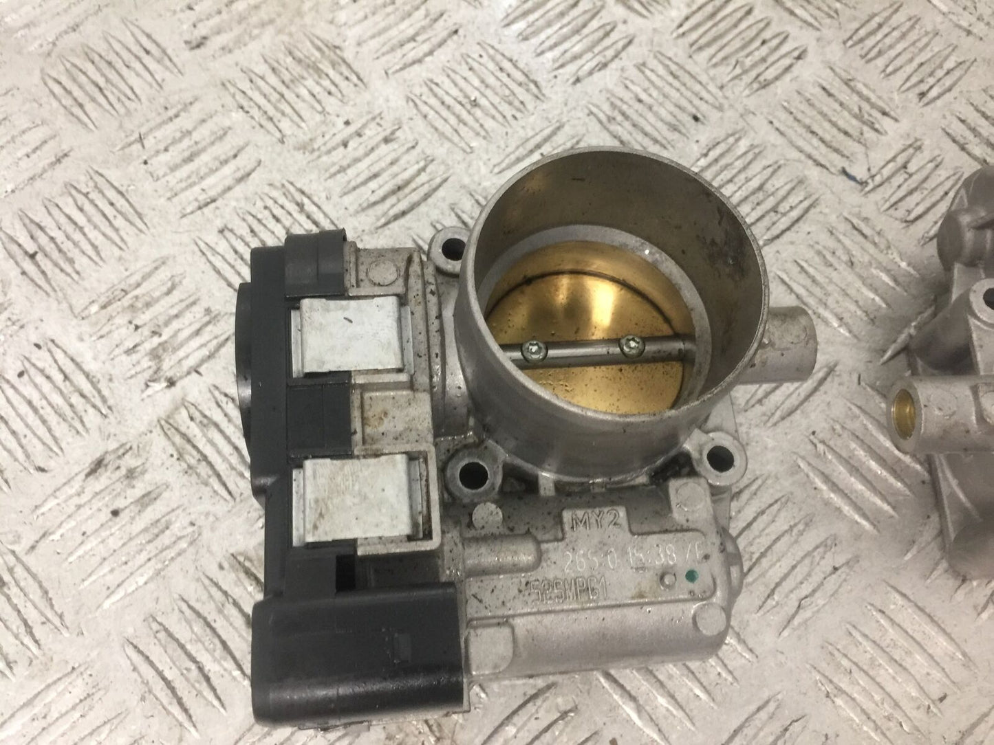 APRILIA DORSODURO 750 FACTORY THROTTLE BODIES  YEAR 2011 (STOCK 908)