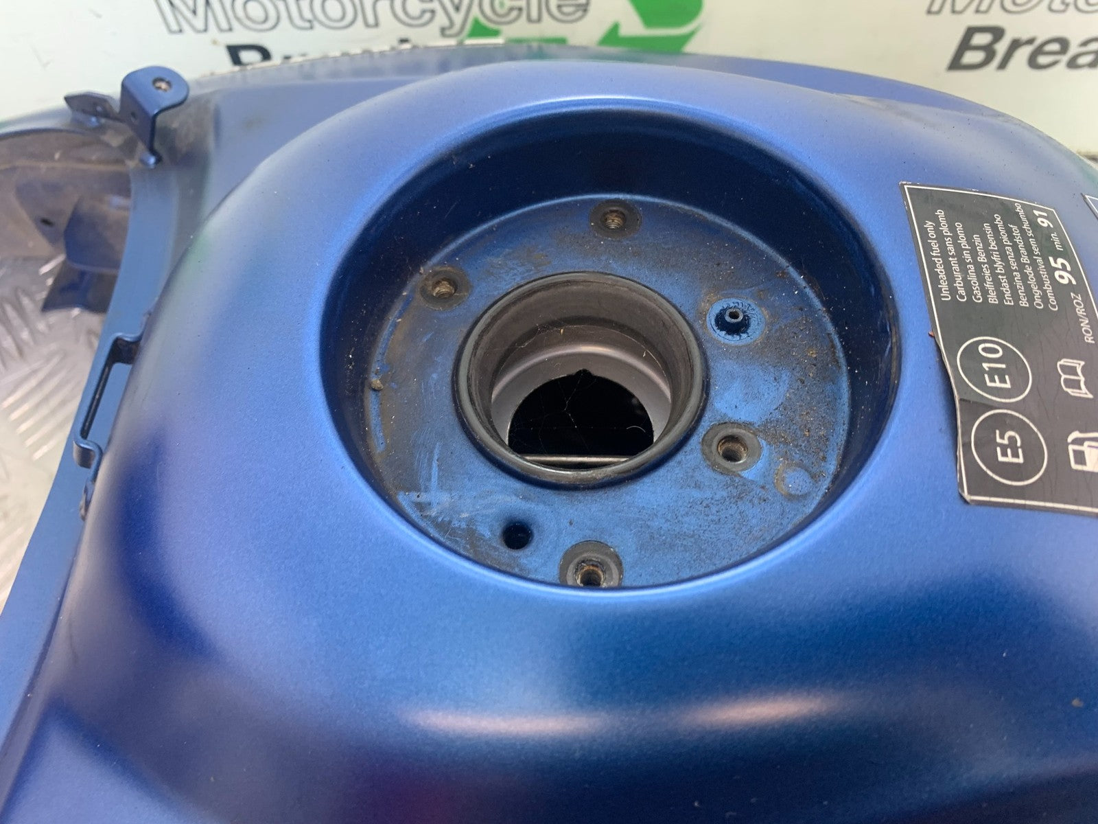 TRIUMPH TIGER 800 XRT PETROL TANK 2018-2020 (CMB1193)