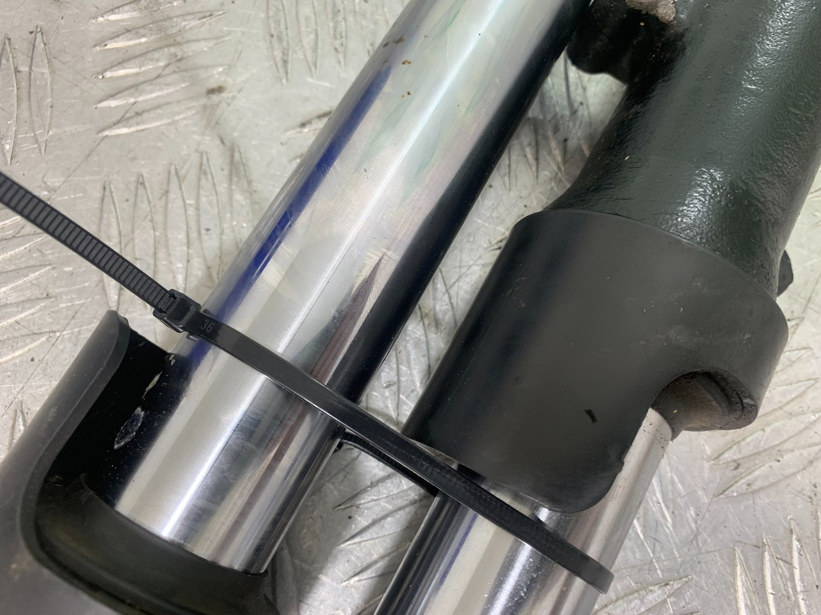 HONDA ST1100 PAN EUROPEAN FORKS 1993-2001 (CMB1195)