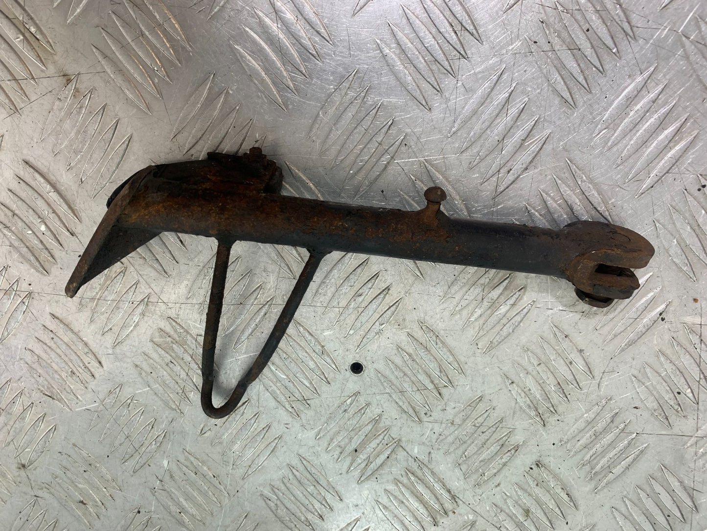 HONDA GL500 GL 500 SILVERWING SIDE STAND  YEAR 1981-82 (CMB1168)