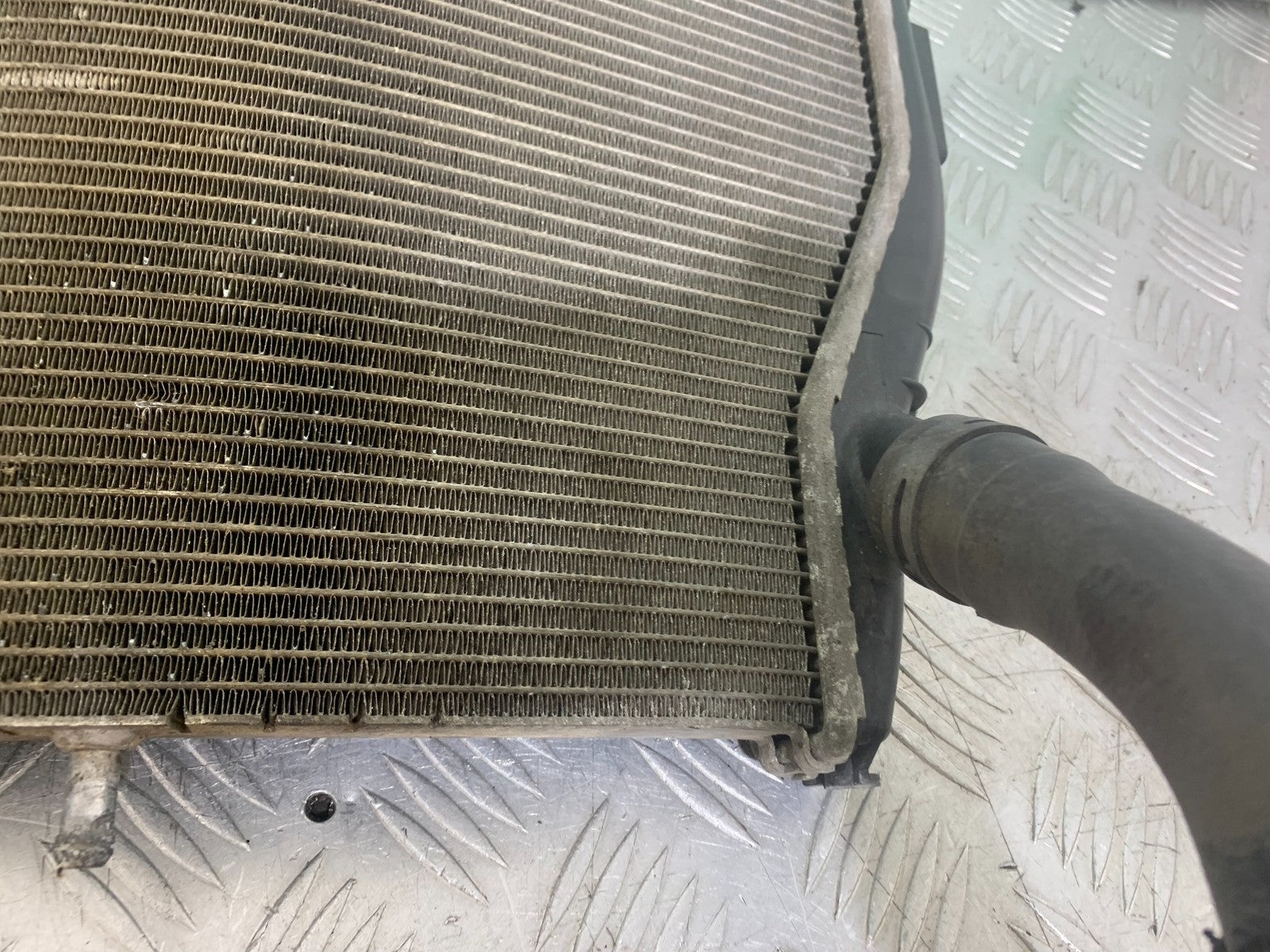 BMW S1000 RR RADIATOR  YEAR 2015-2018 (CMB1246)