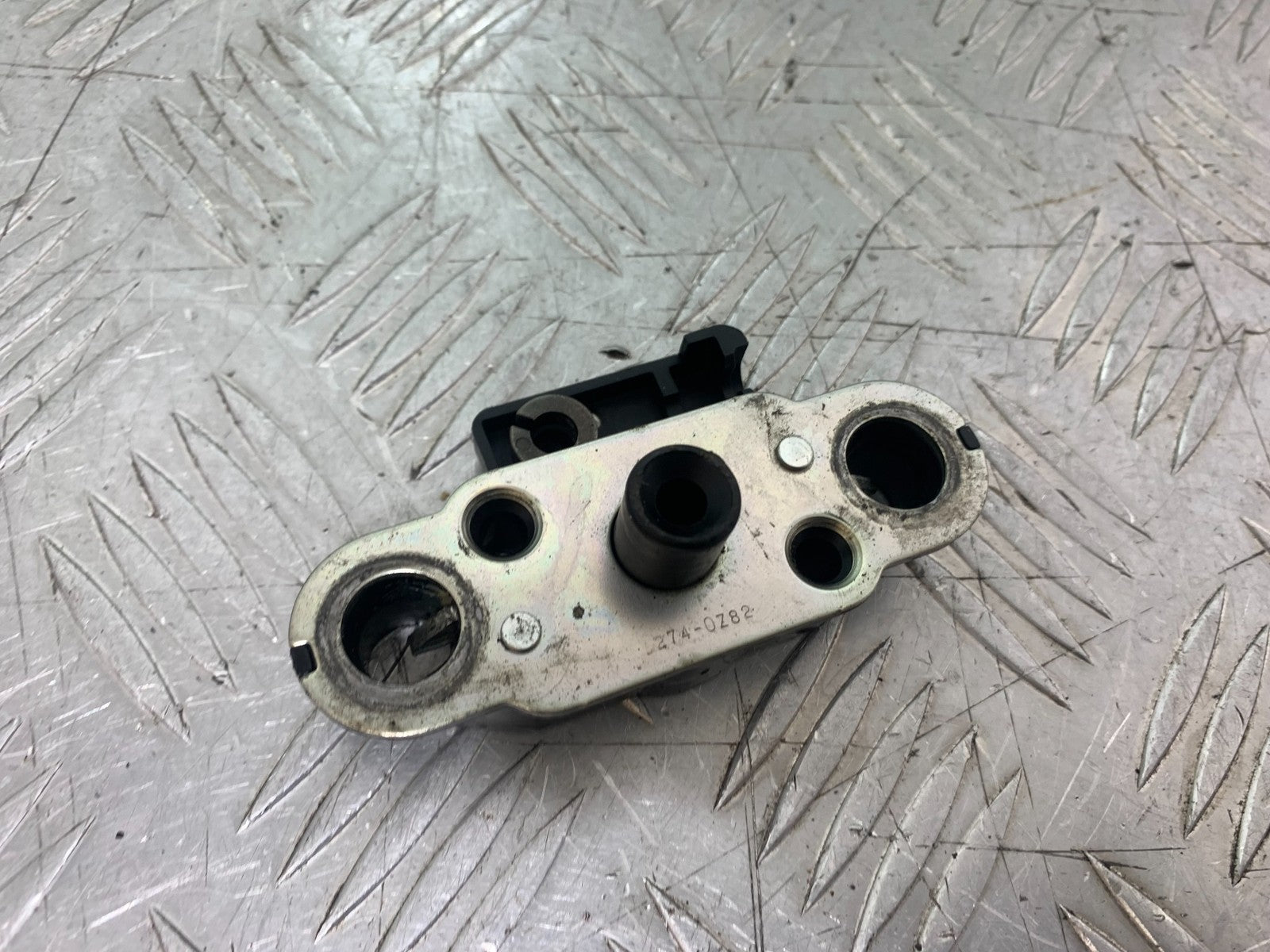 KAWASAKI ZX10R ZX10 R SEAT CATCH 2008-2010 (CMB1206)