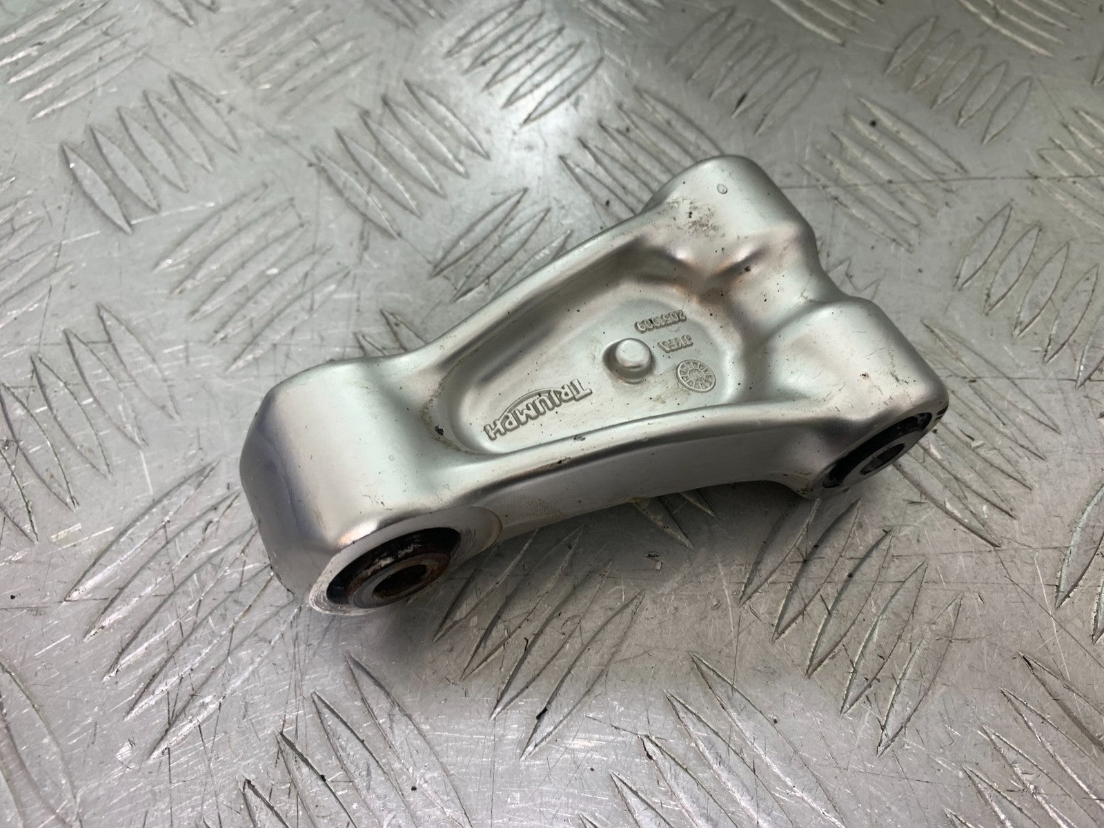 TRIUMPH 1050 SPRINT GT REAR SHOCK LINKAGE  YEAR 2010-2016 (CMB1250)