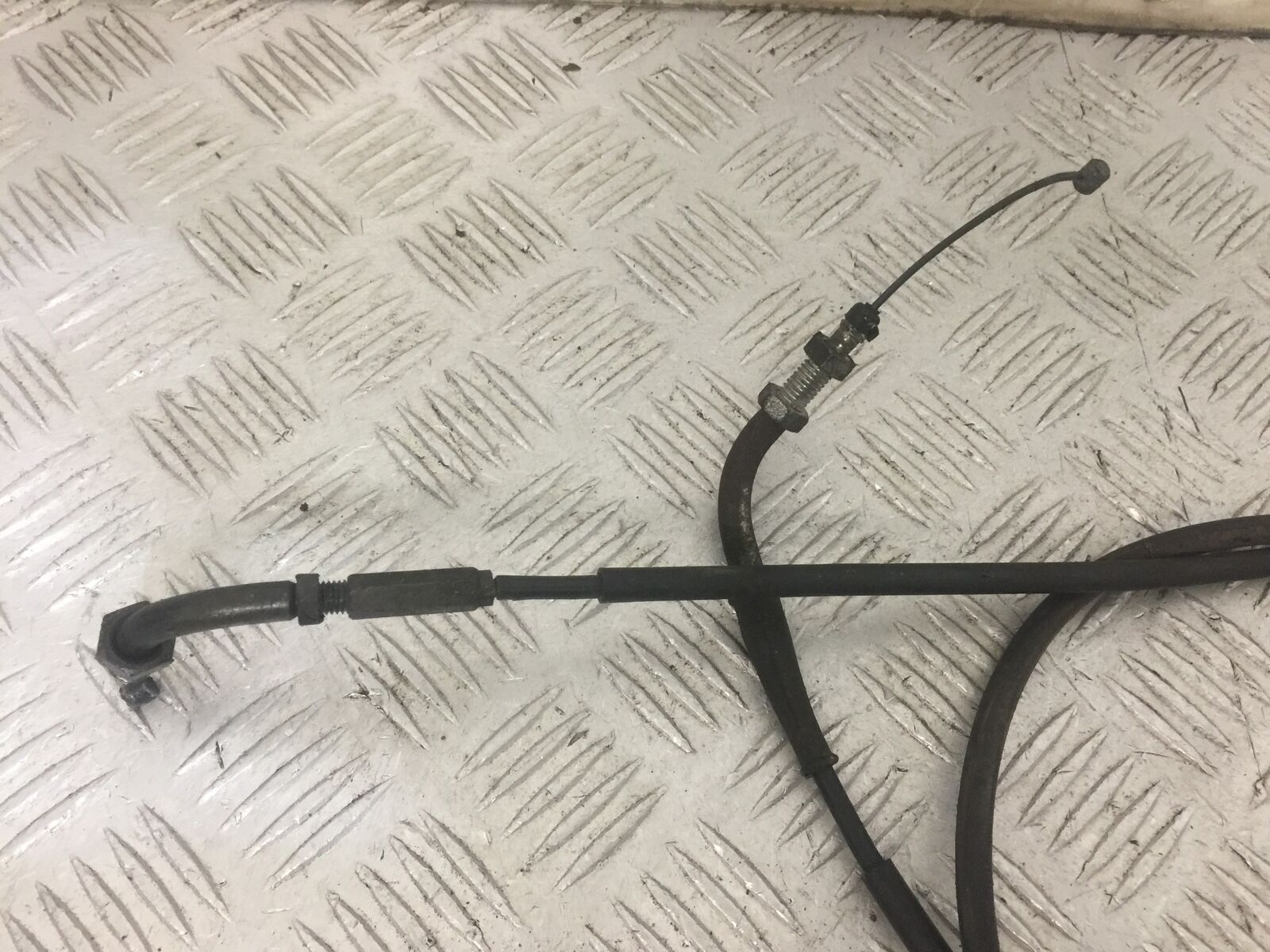 HONDA PANTHEON FES 125 THROTTLE CABLE  YEAR 2003-2007 (STOCK 827)