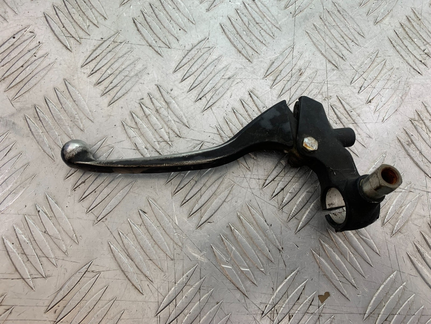 HONDA CBF125 CBF 125 CLUTCH LEVER AND BRACKET  YEAR 2009-14 (CMB1182)